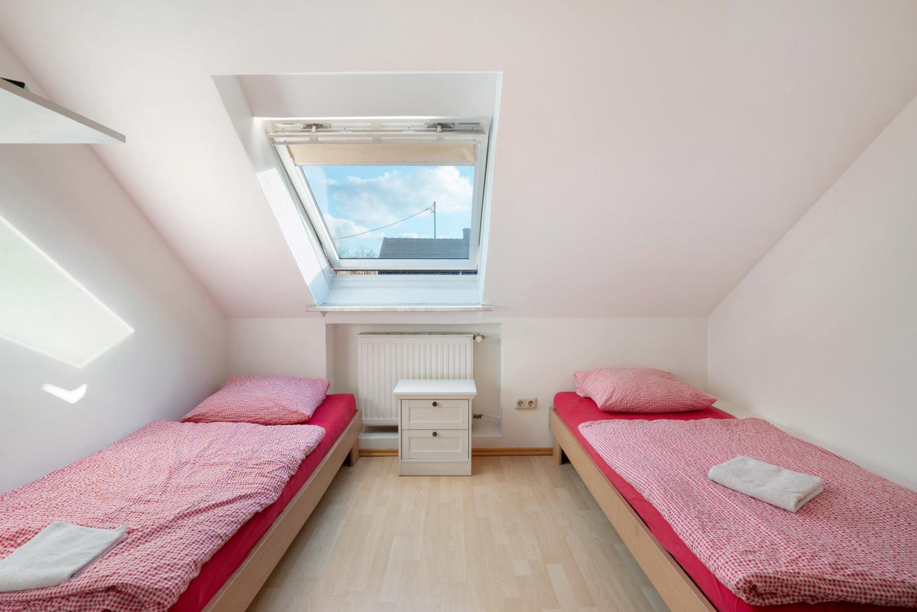 Deluxe Double Room with Shower