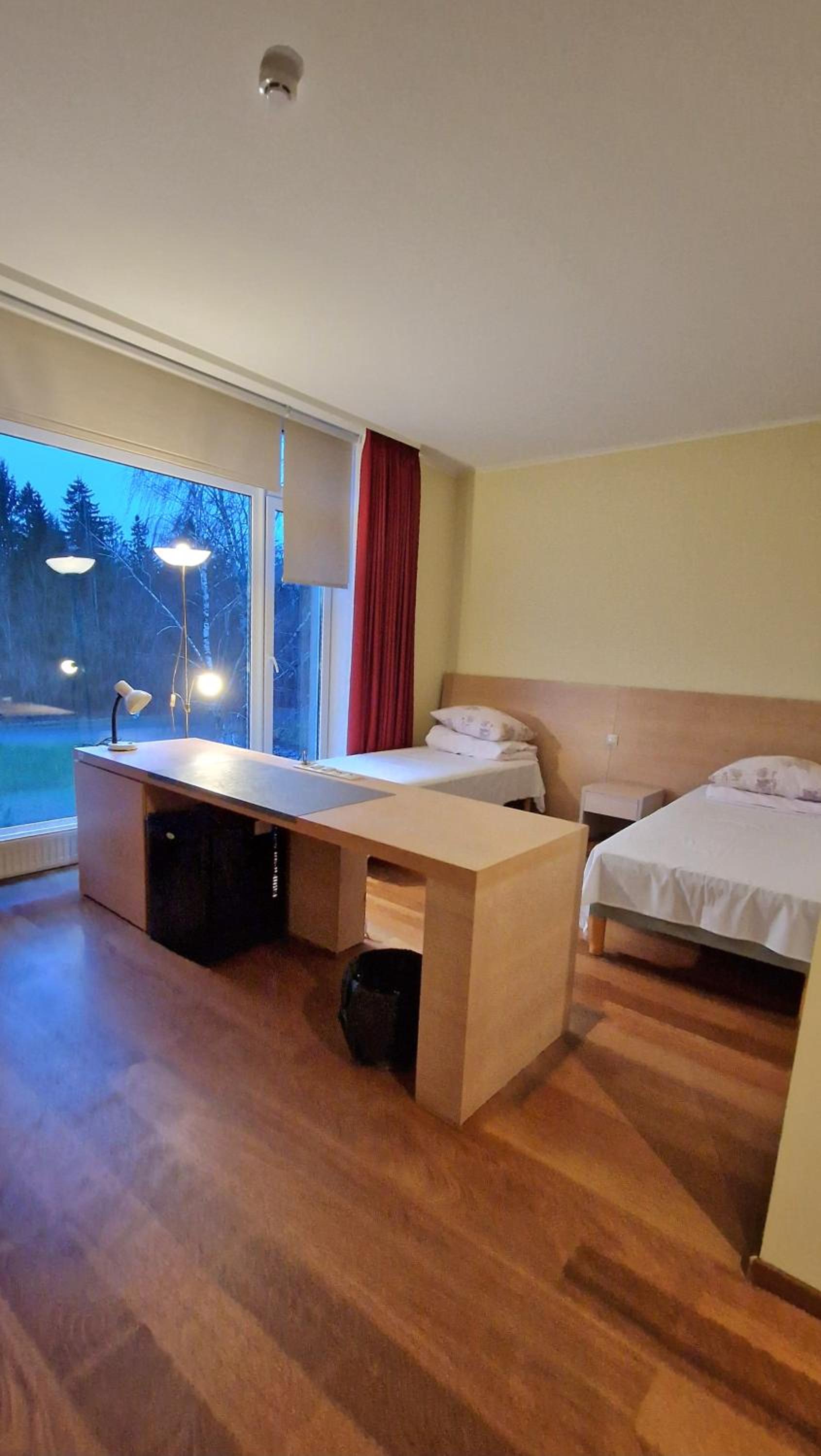 Large Twin Room photo 3