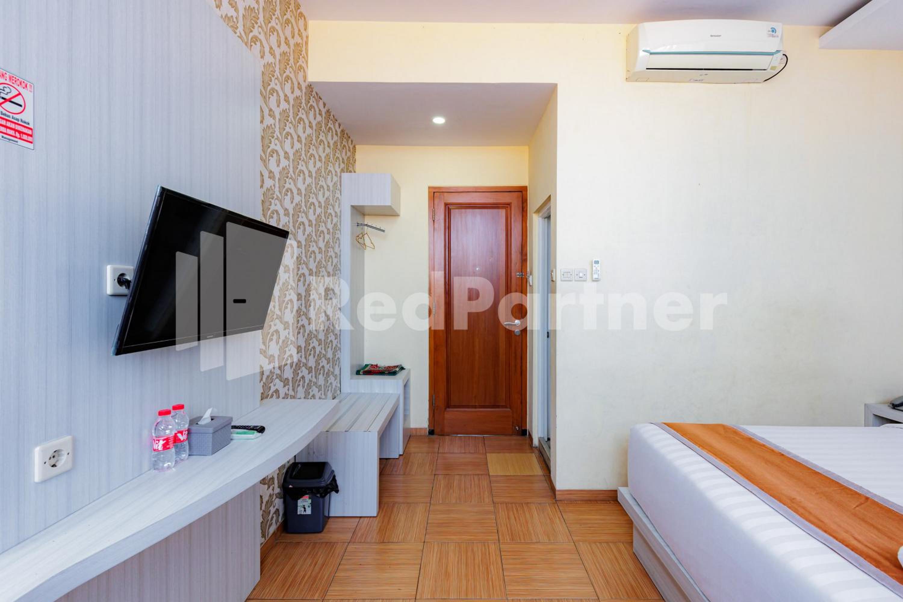 Standard Double Room - Photo 7