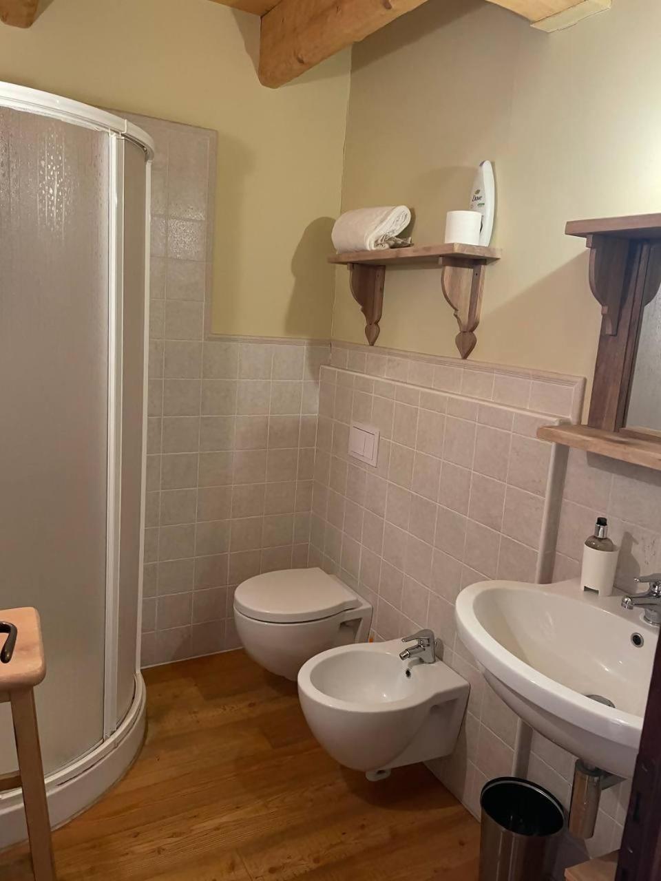 Deluxe One-Bedroom Apartment with Garden View photo 3