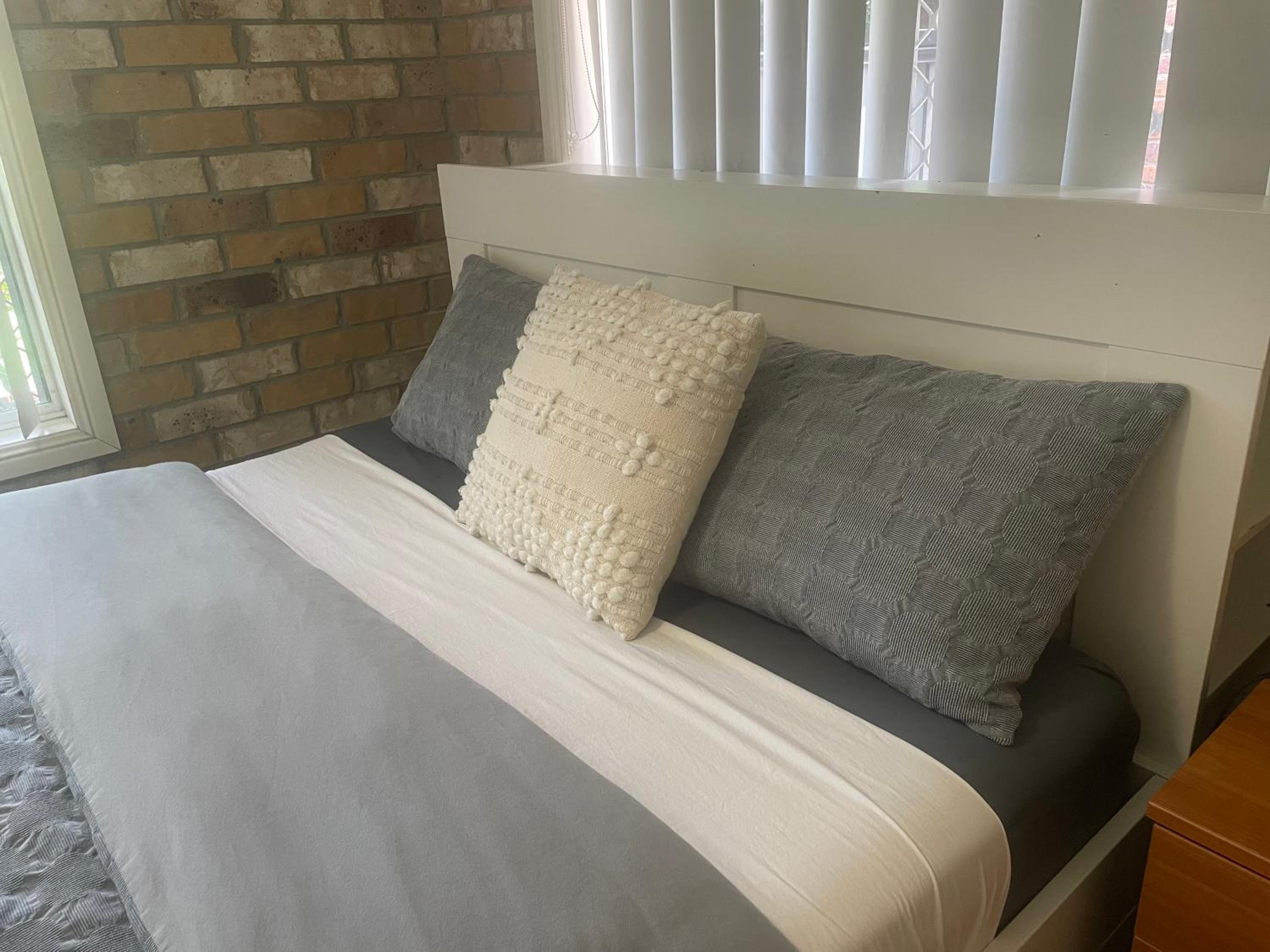 Queen Room with Pool View photo 2