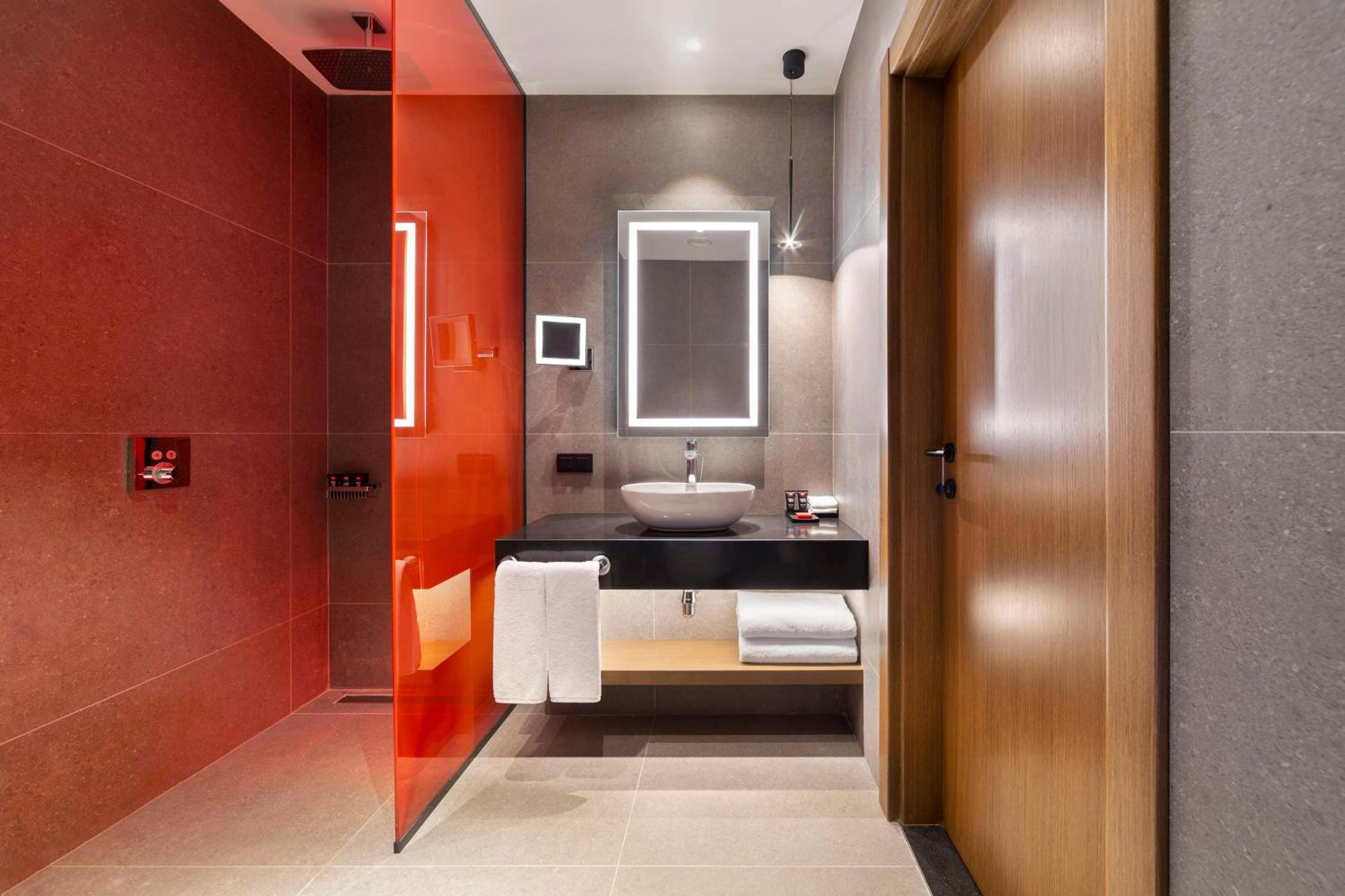 Premium Room - Photo 10