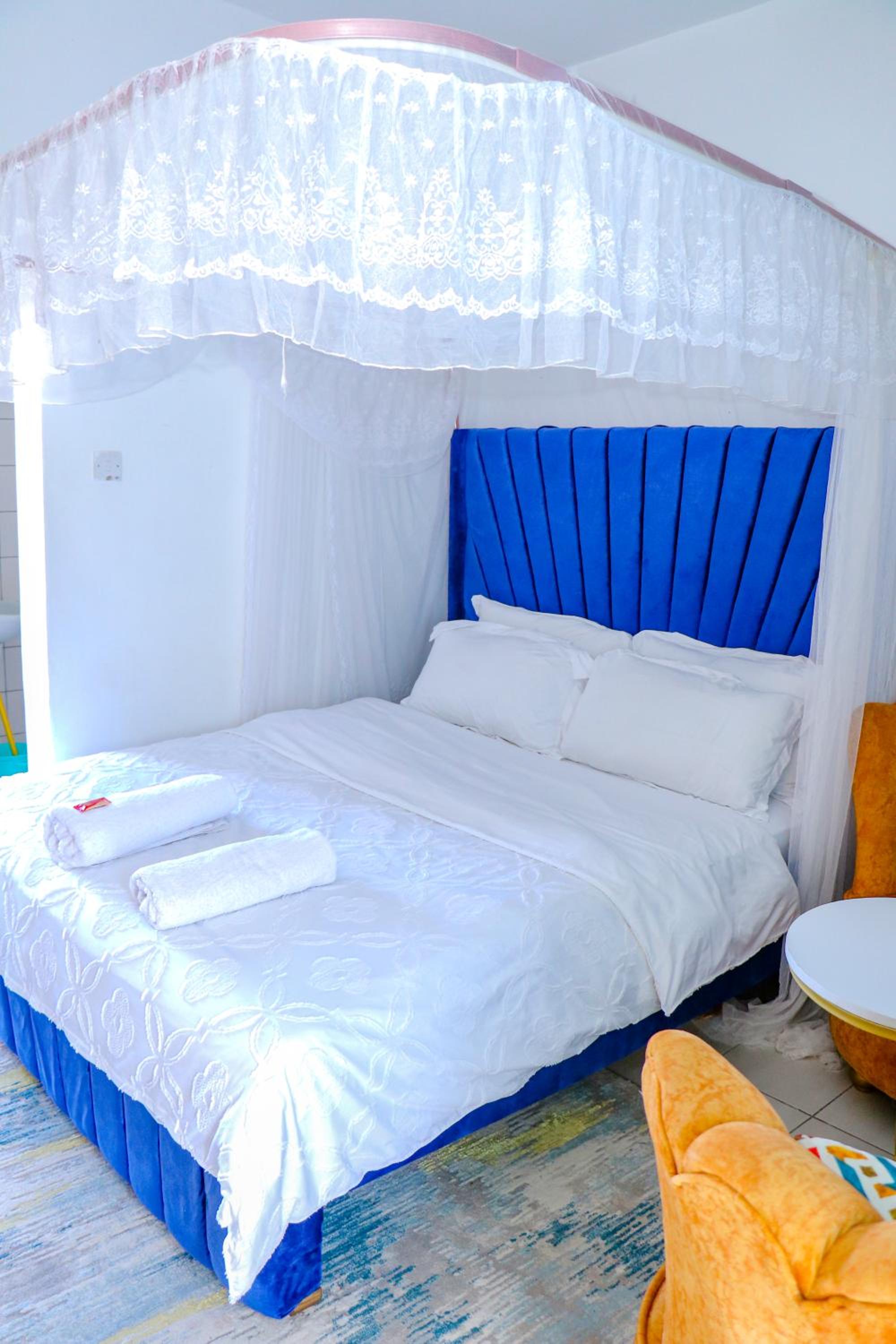 Studio Apartment photo 3