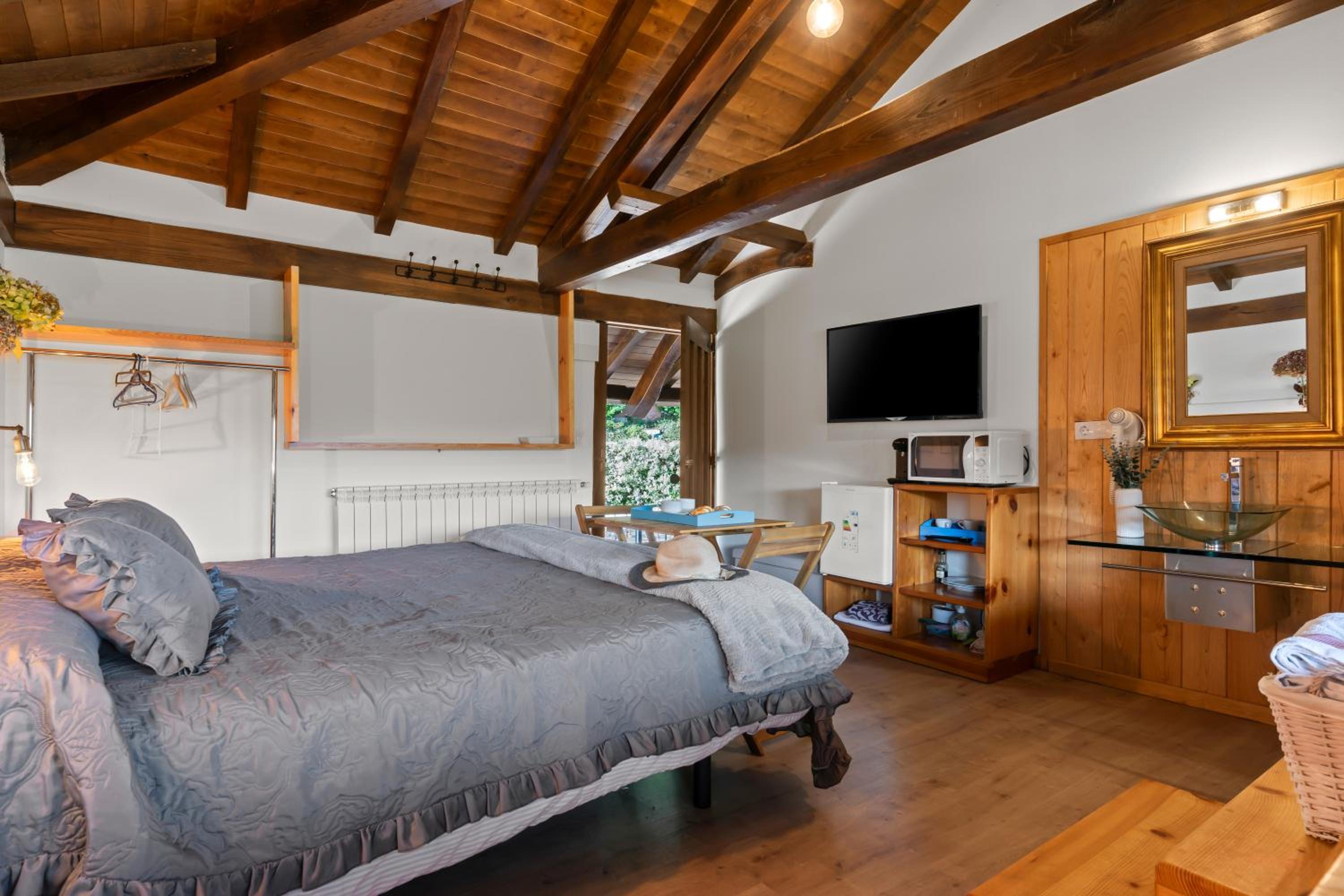 Two-Bedroom House photo 3
