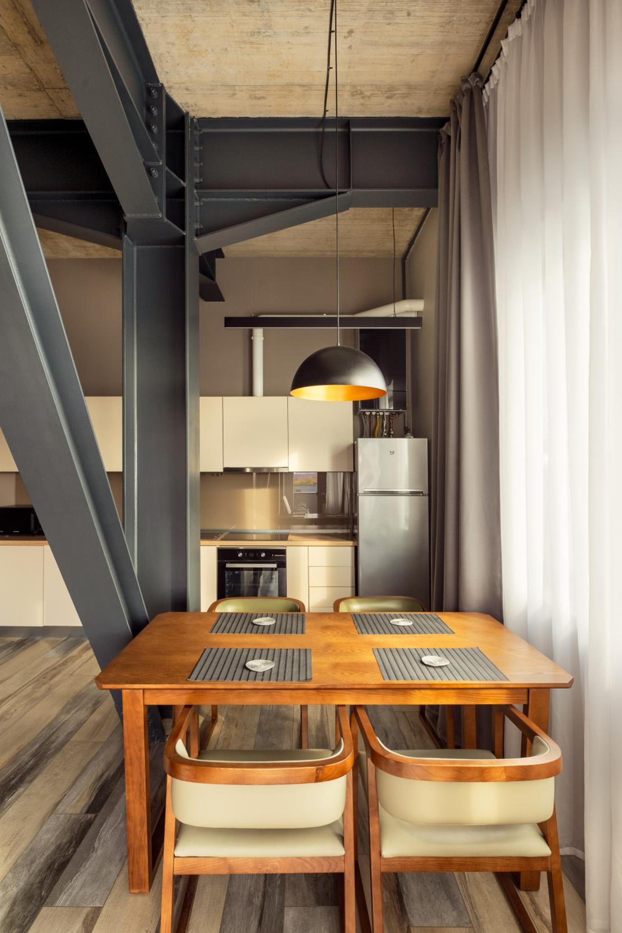 Two-Bedroom Loft Apartment - Photo 5