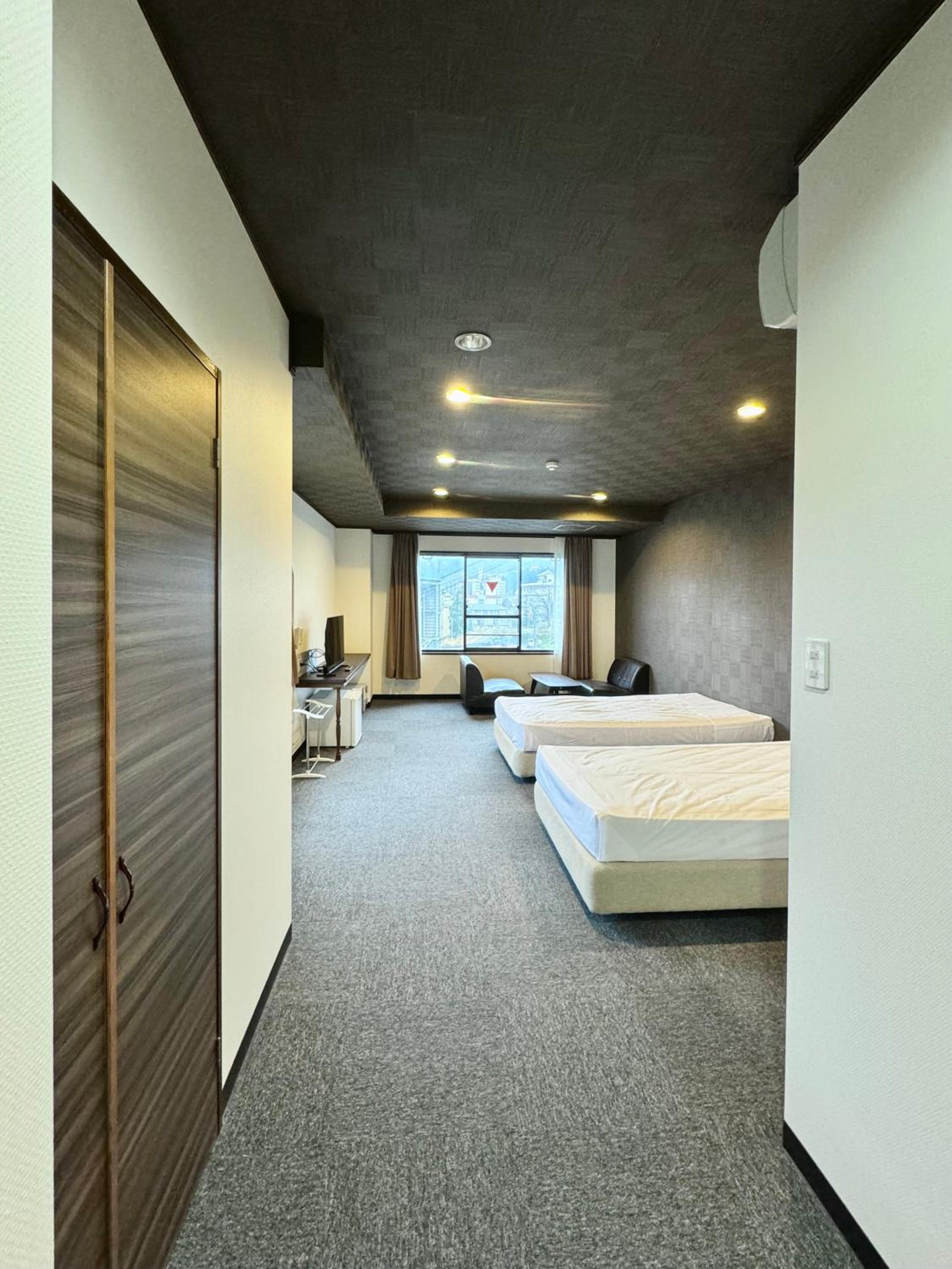 Deluxe Triple Room photo 2