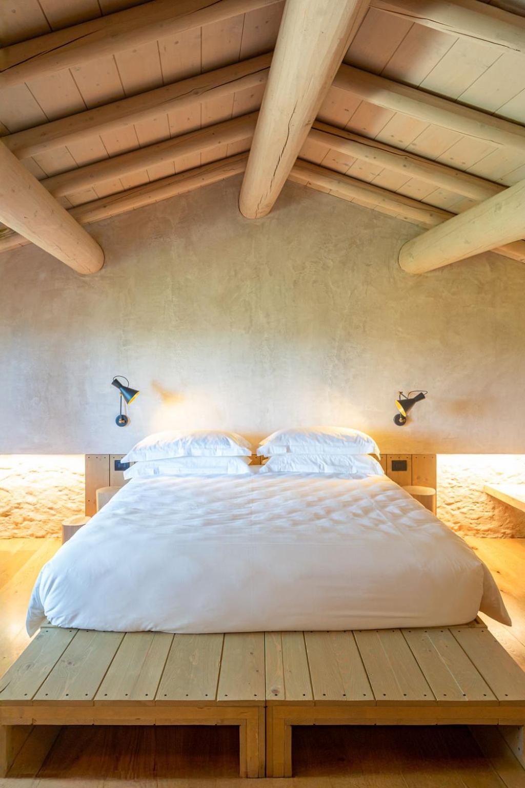 Large Double Room photo 1