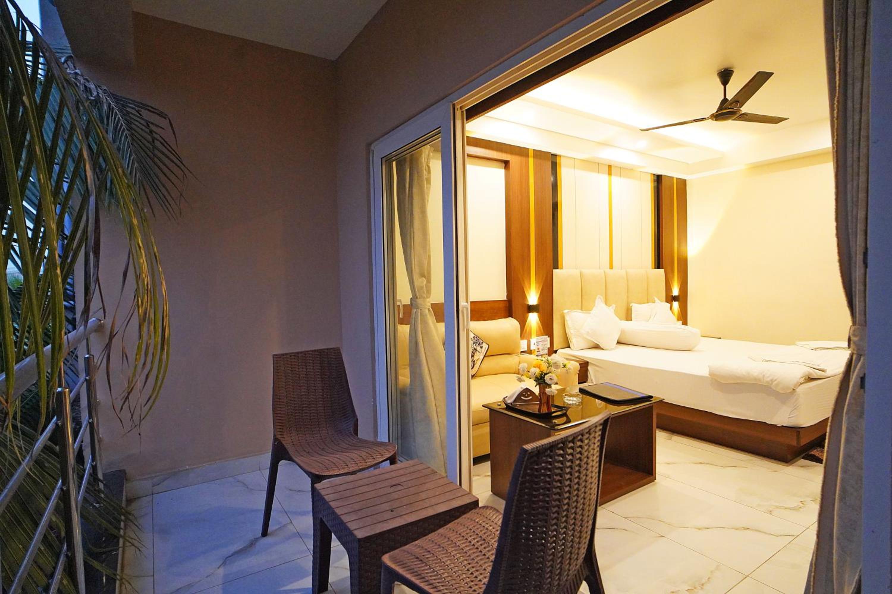 Double Room With Balcony photo 3