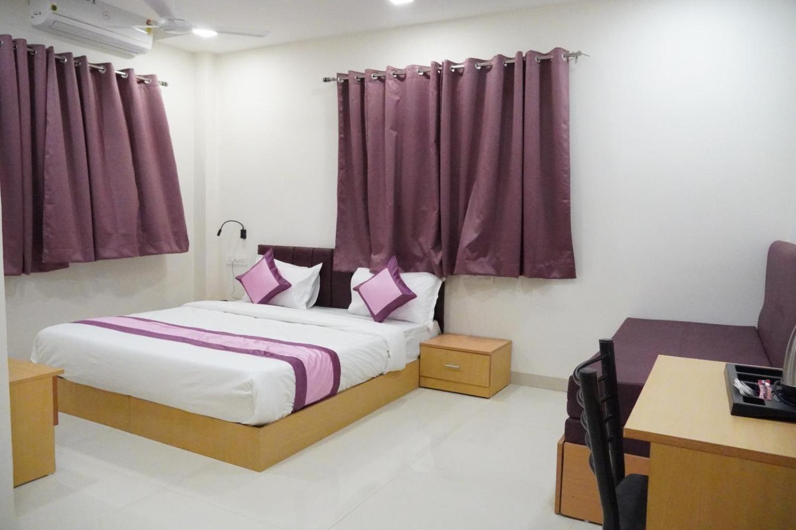 Superior King Room photo 1