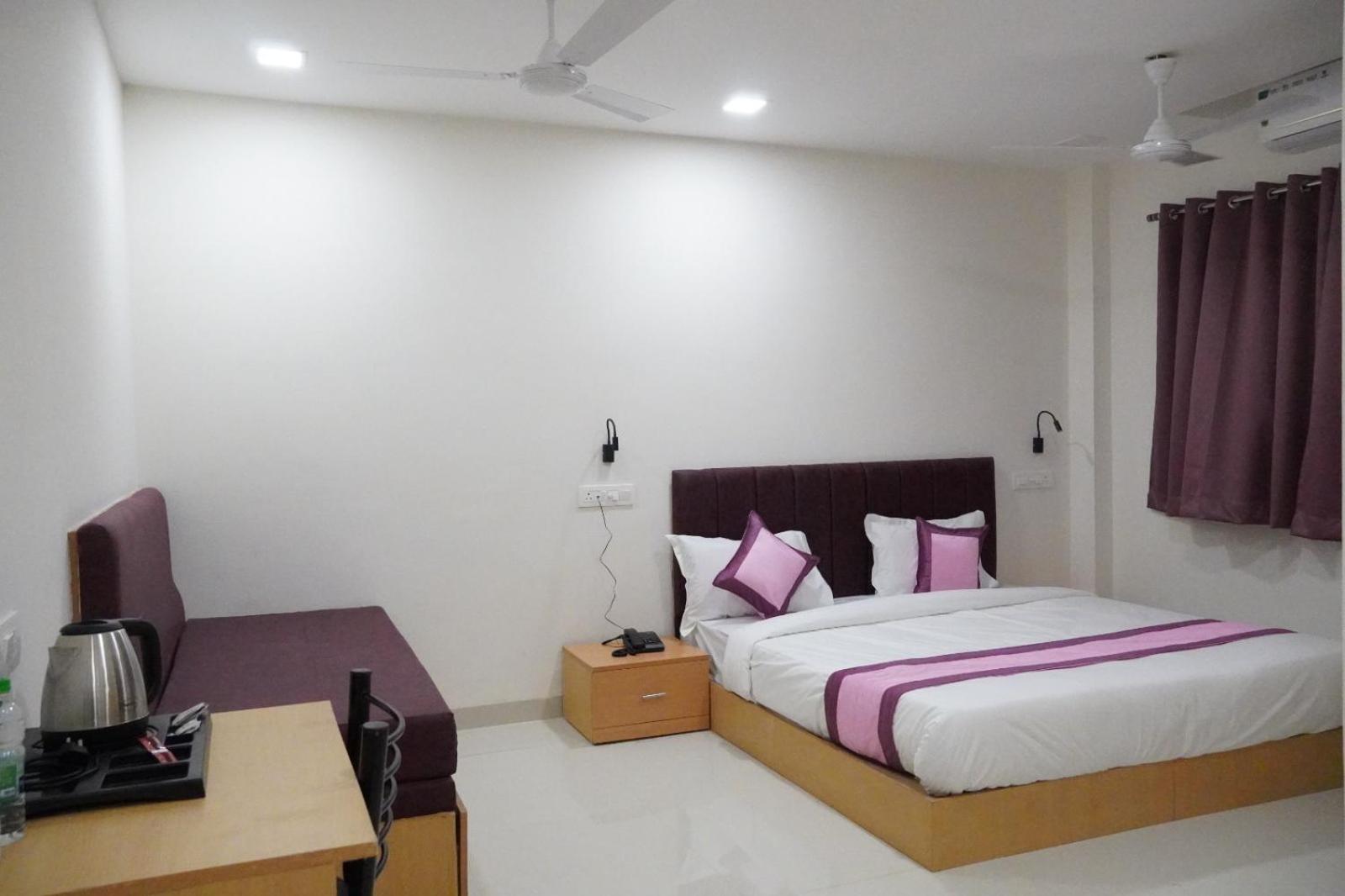Superior King Room photo 3