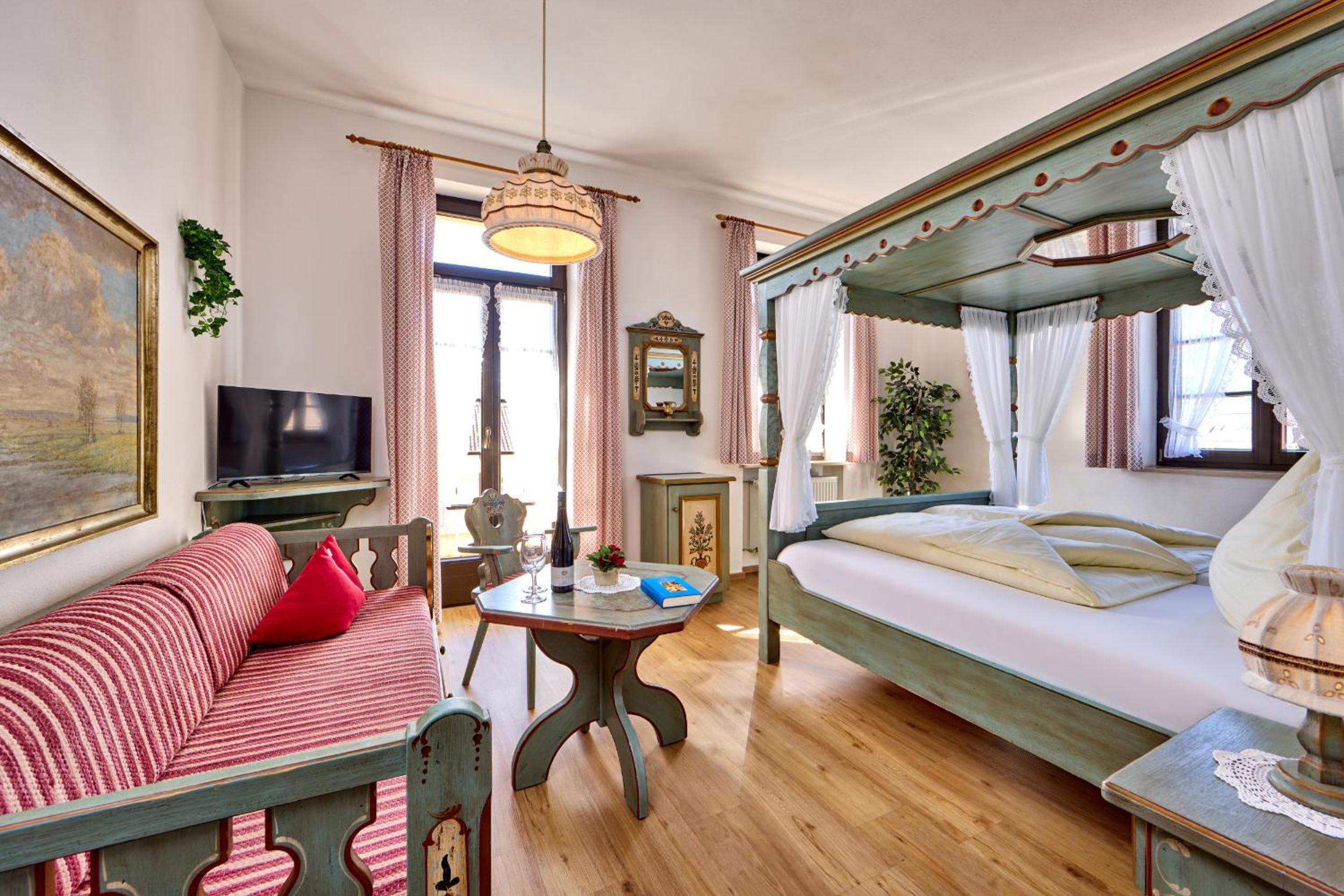 Double Room with Balcony photo 3