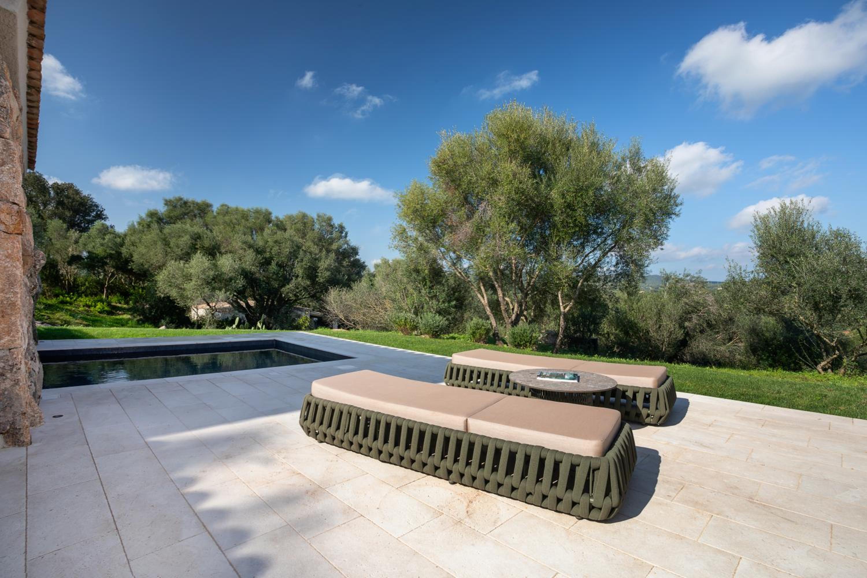 Premium Suite with Private Pool - Photo 8