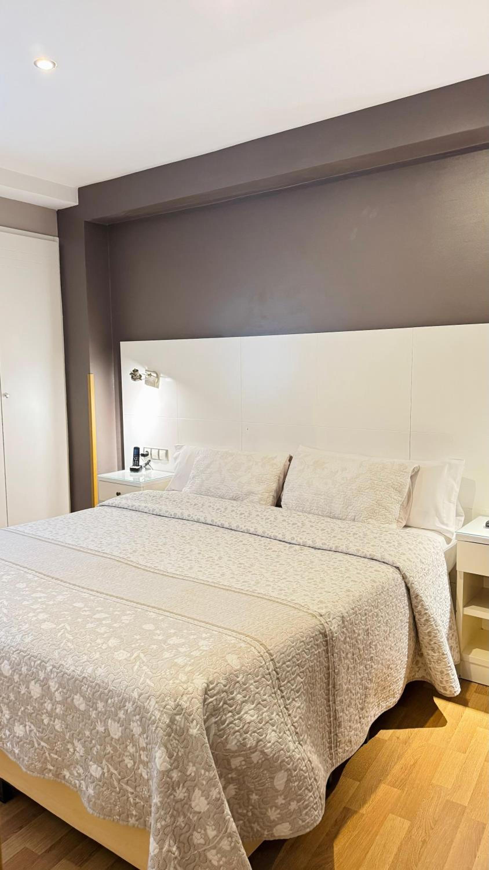 Basic Double Room photo 3