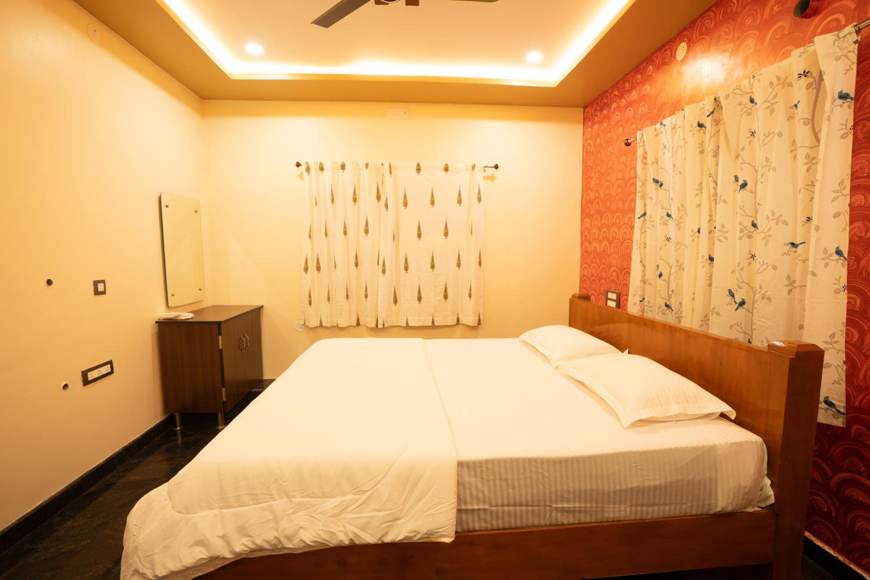 King Room with Garden View