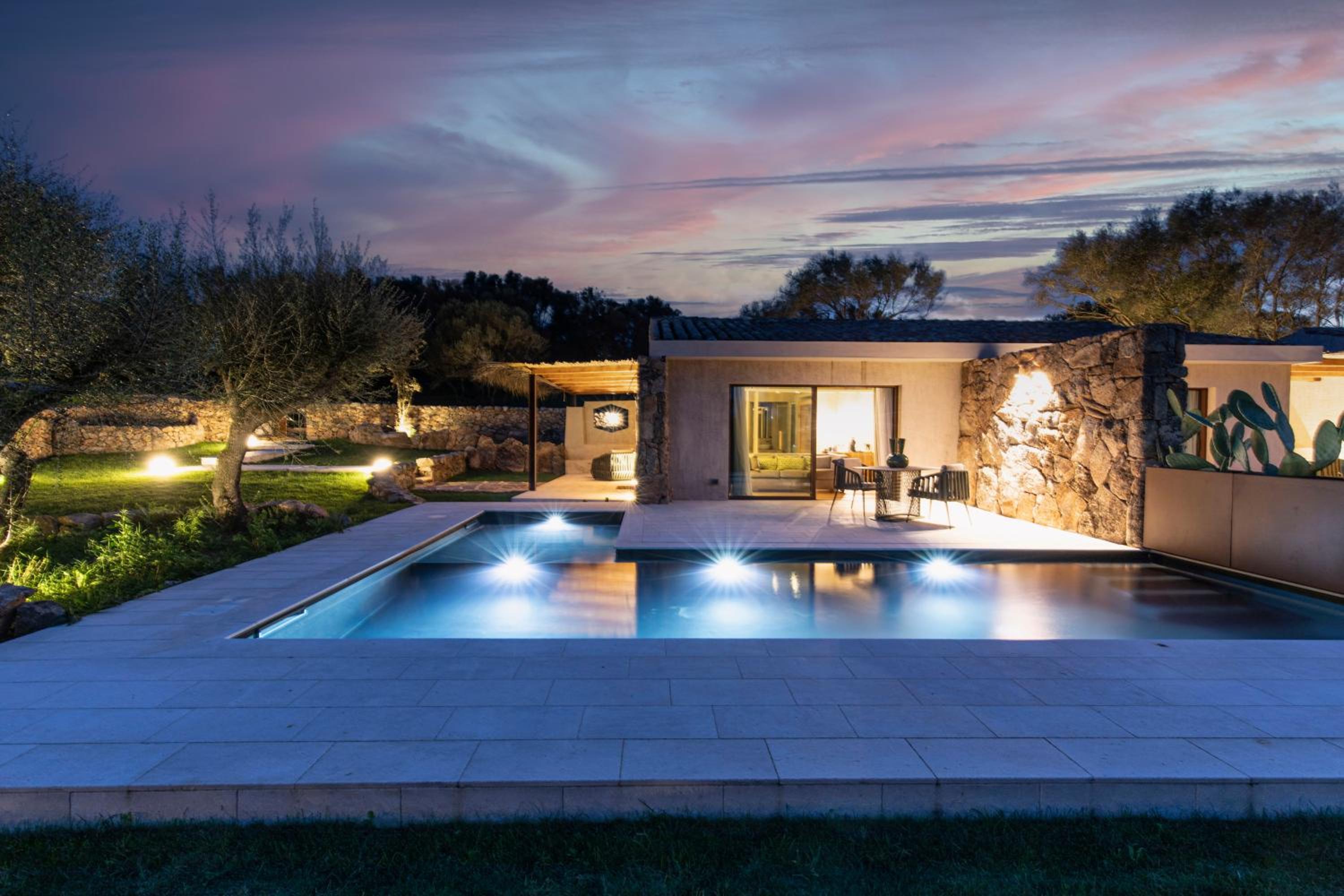 Spa Suite with Private Pool - Photo 3