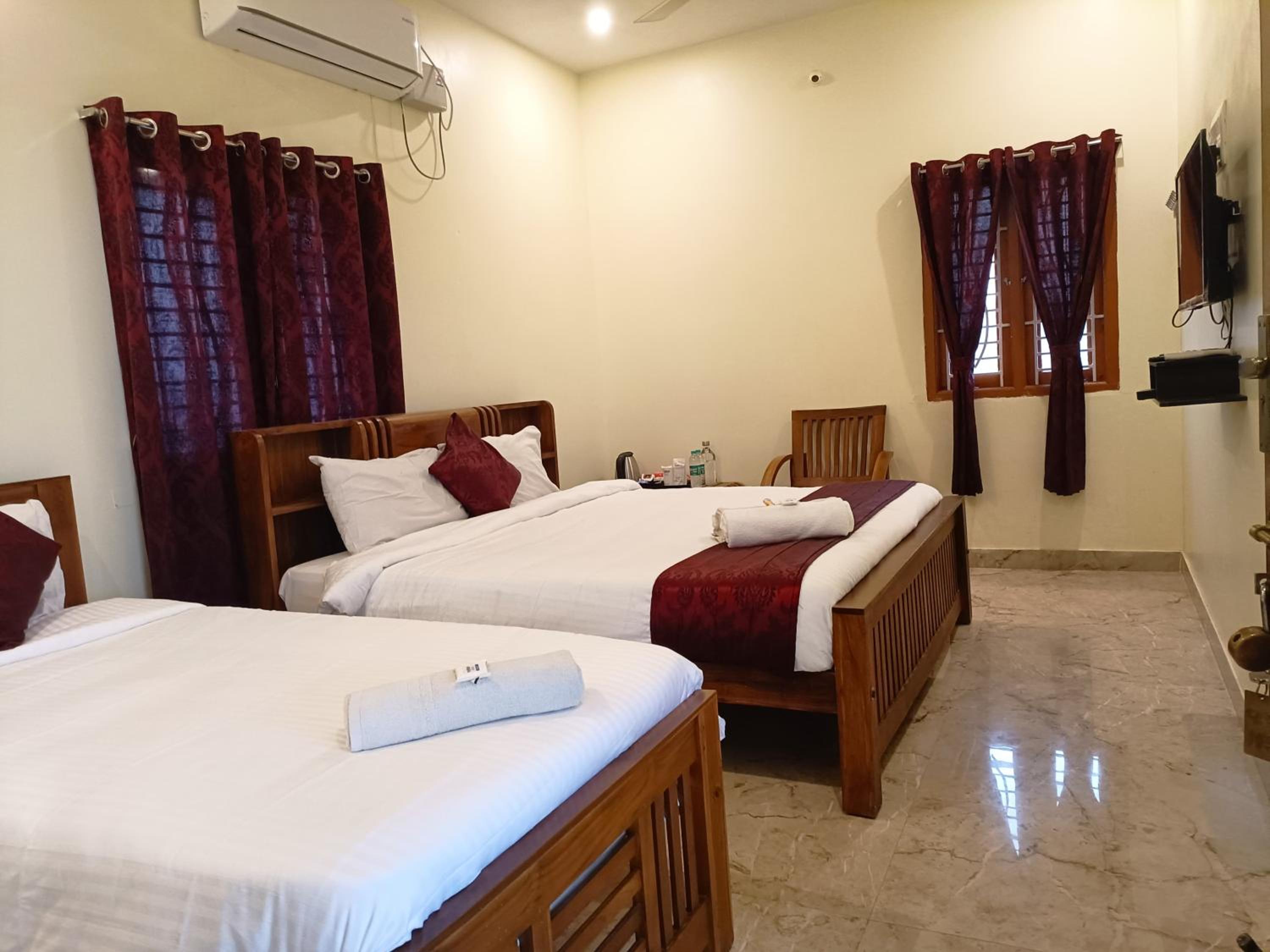Deluxe Triple Room - Photo 1