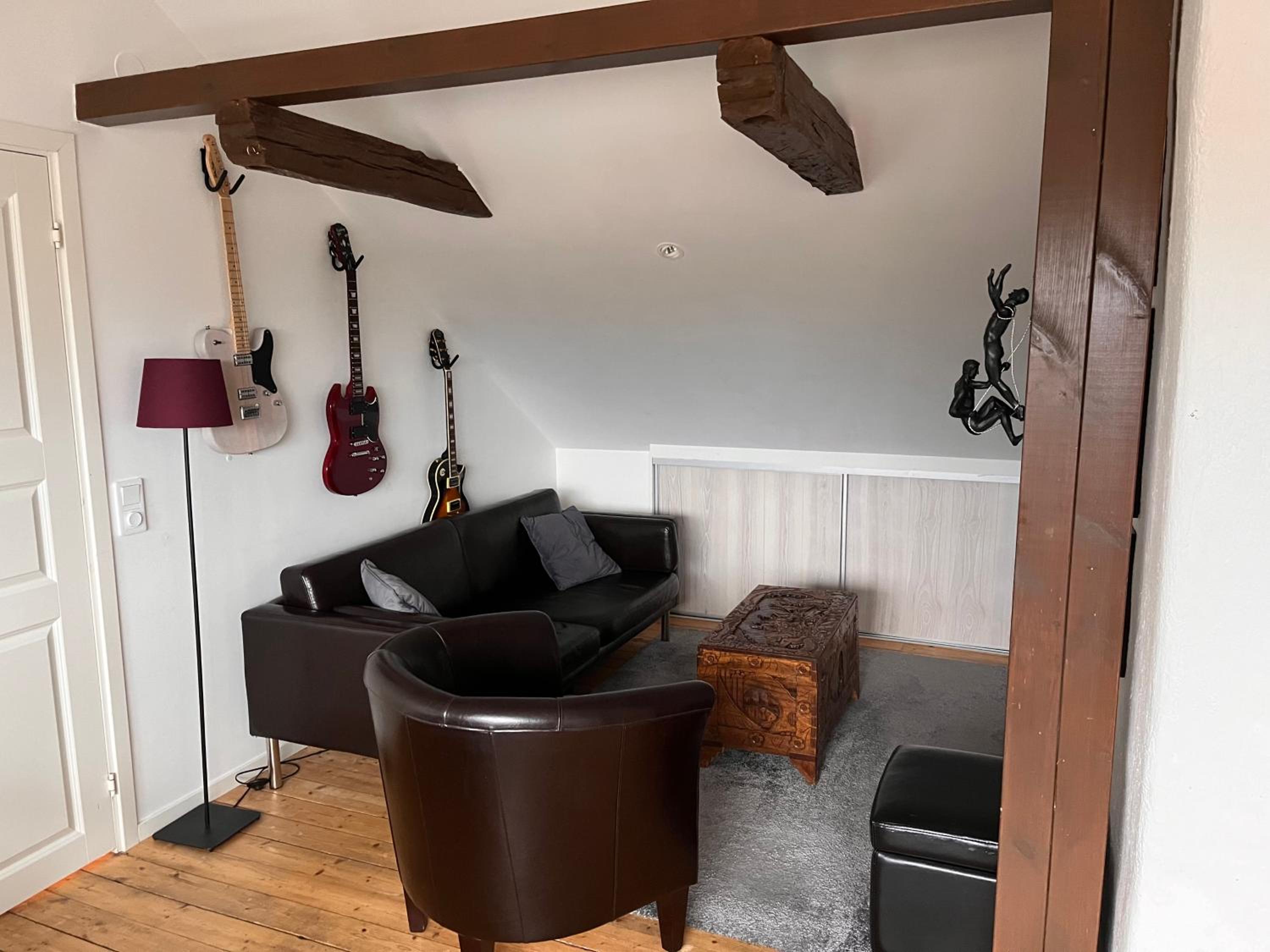 One-Bedroom Apartment photo 2