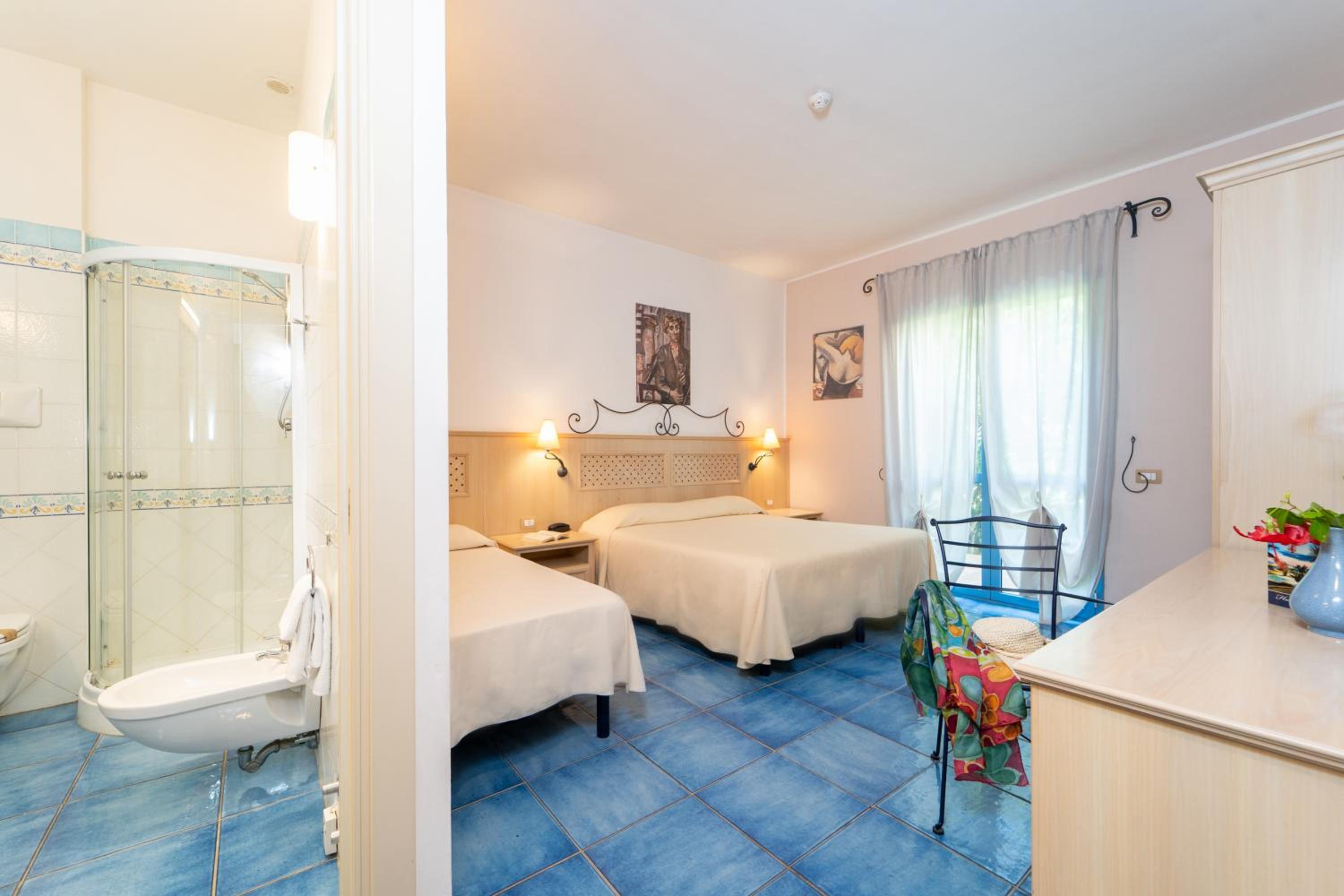Triple Room - Photo 6