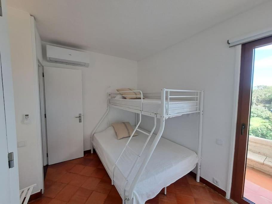 Three-Bedroom Apartment with Balcony