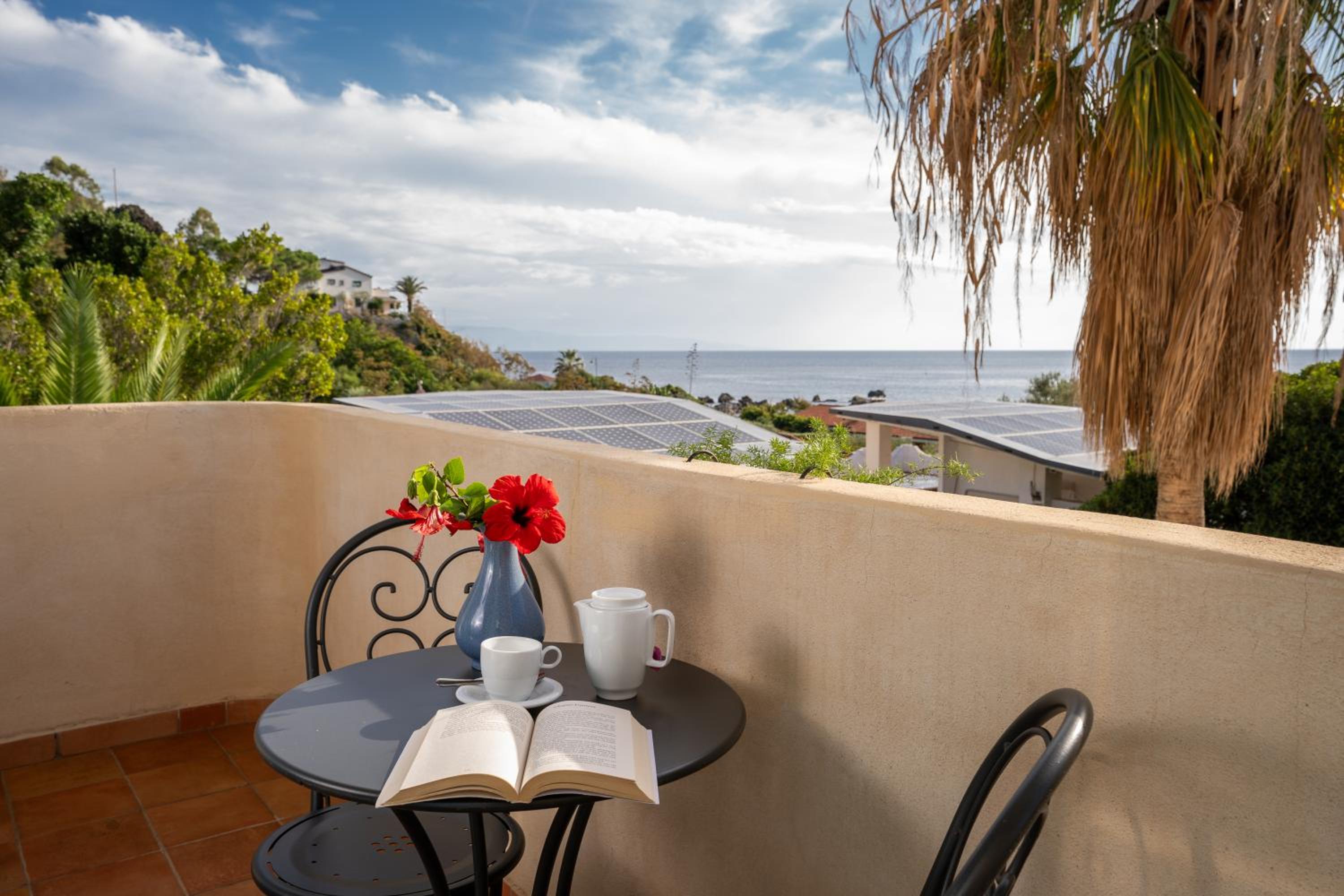 Superior Double or Twin Room with Sea View - Photo 7