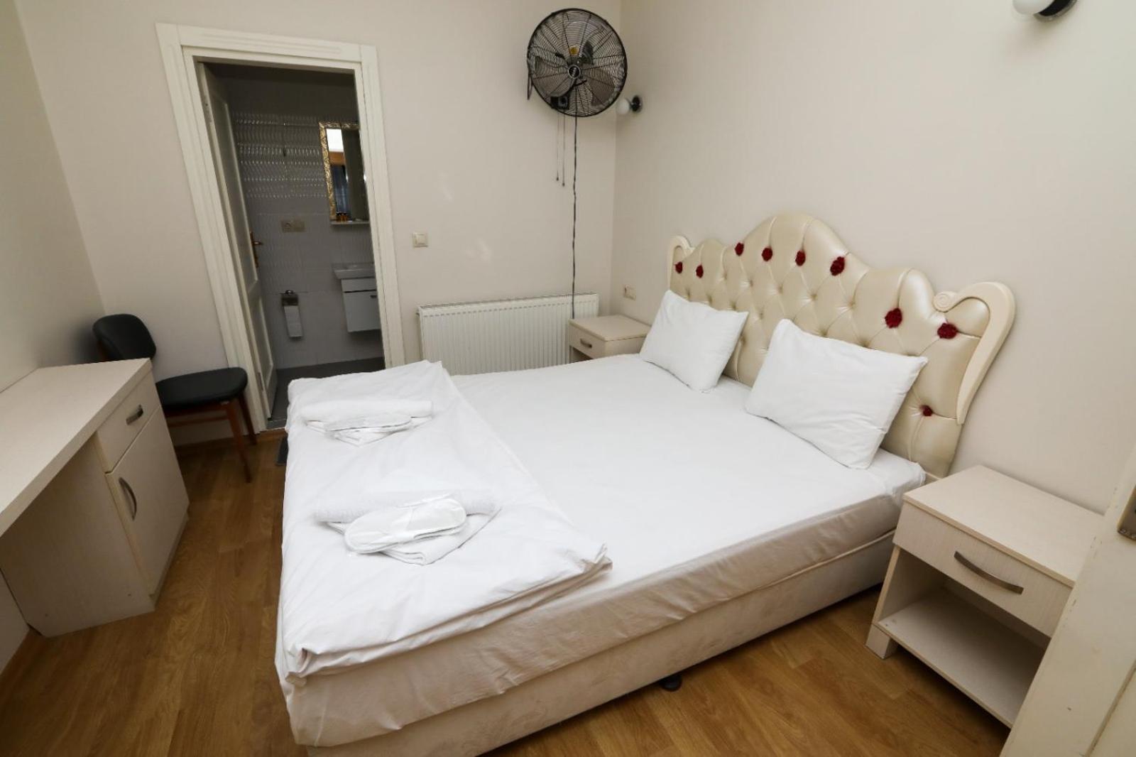 Two-Bedroom Apartment photo 2