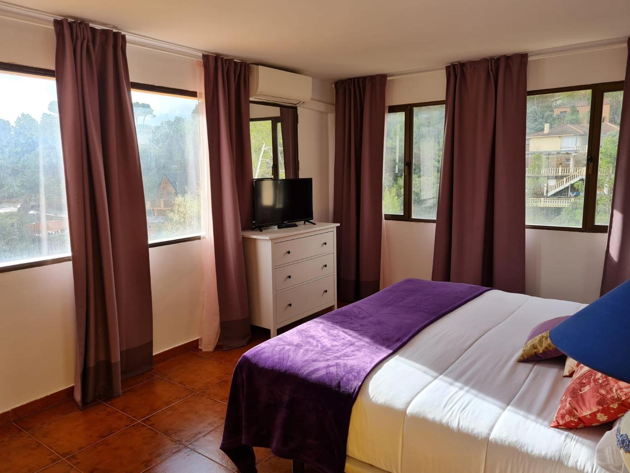 Double Room - Photo 28