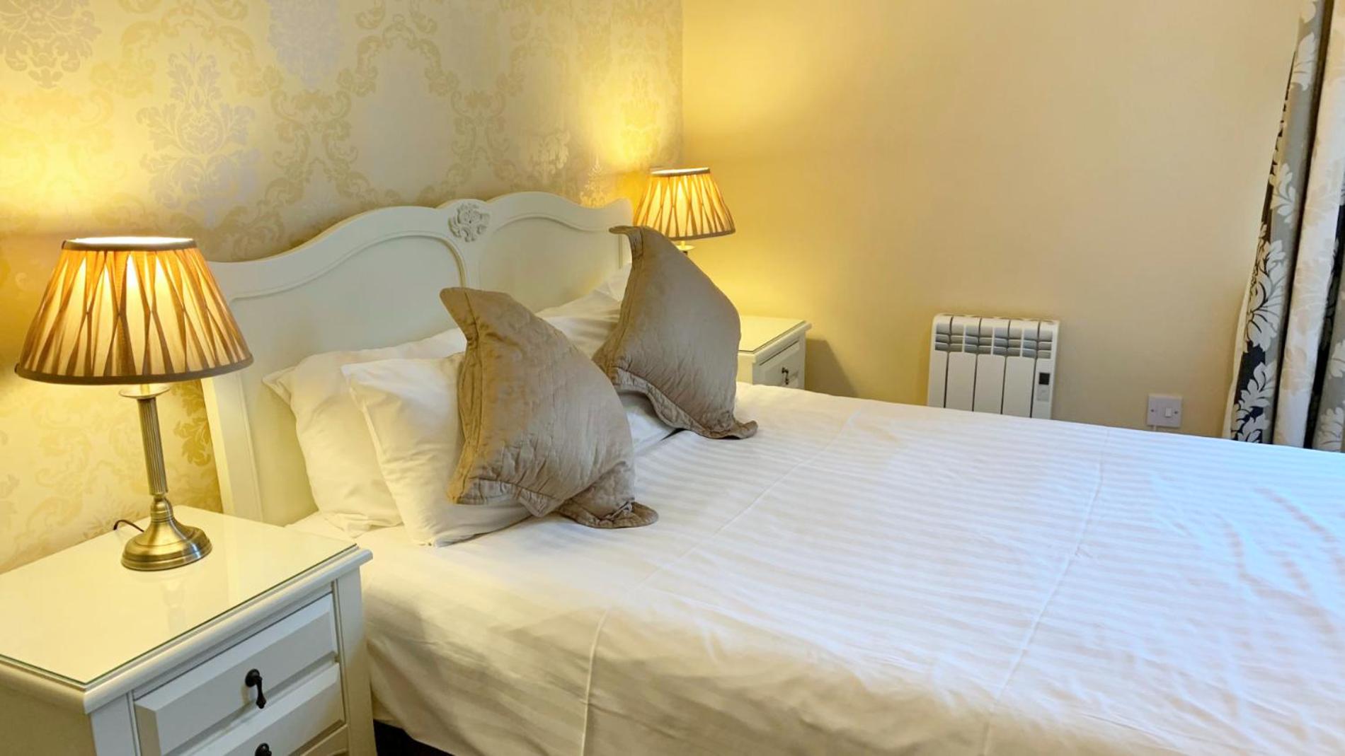 Double Room with Private Bathroom photo 1