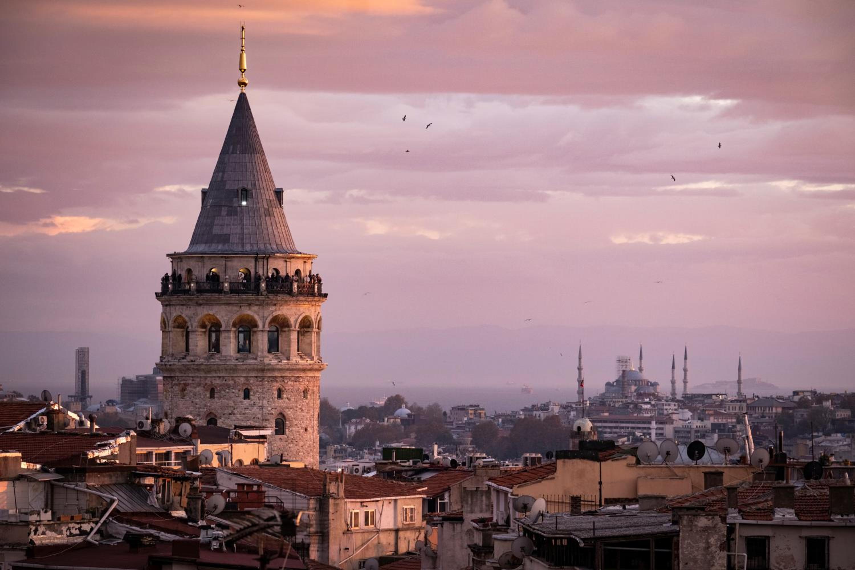 Deluxe Room with Sea View & Galata Tower View photo 3