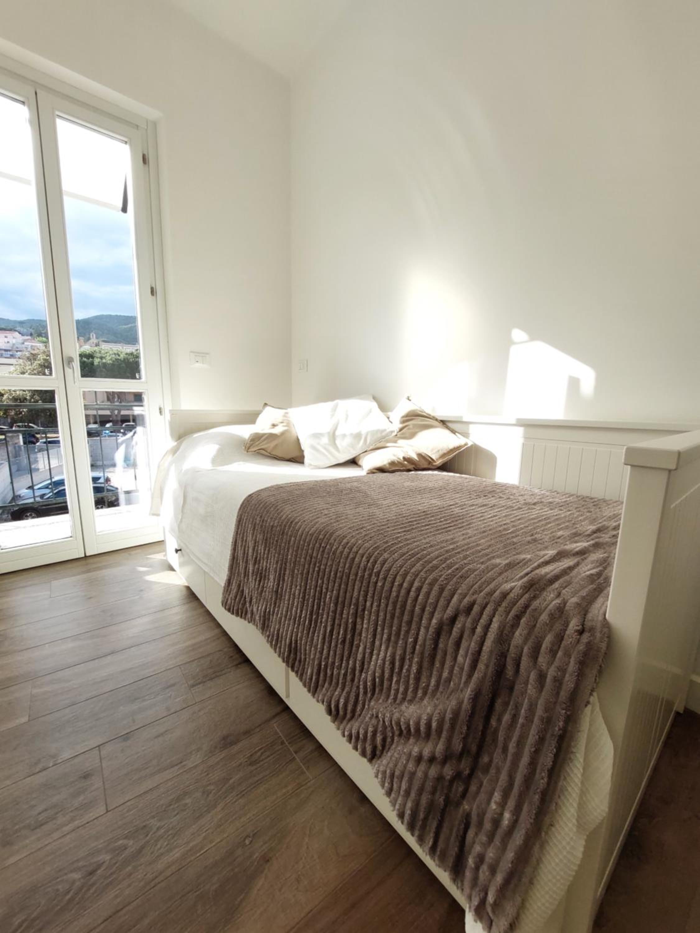 Three-Bedroom Deluxe Apartment photo 1