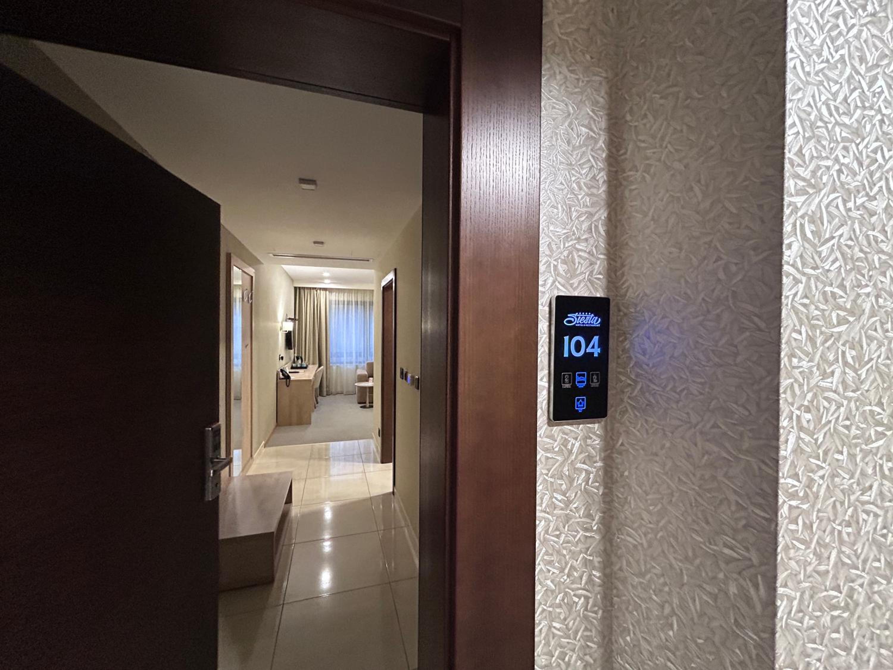 Deluxe Triple Room - Photo 3