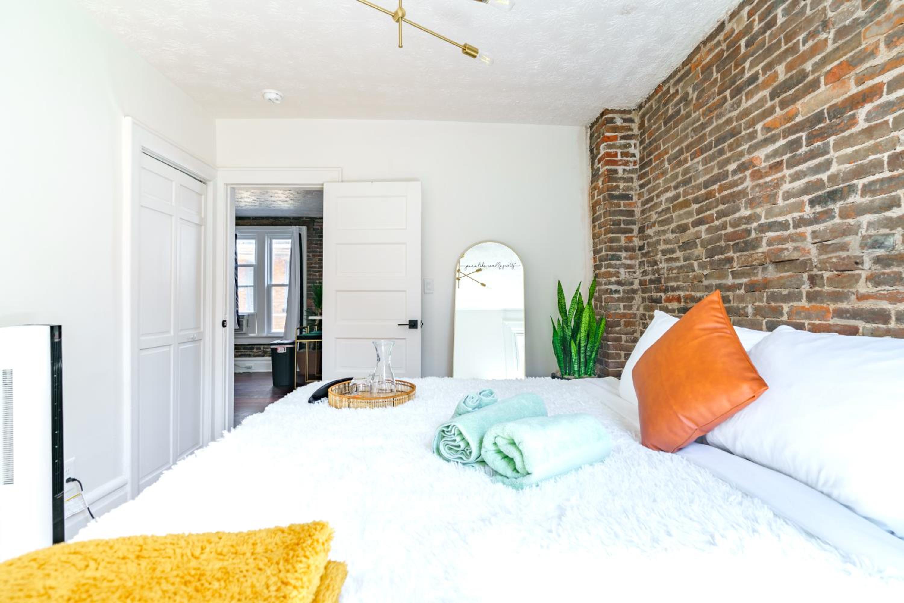 Apartment - Photo 8
