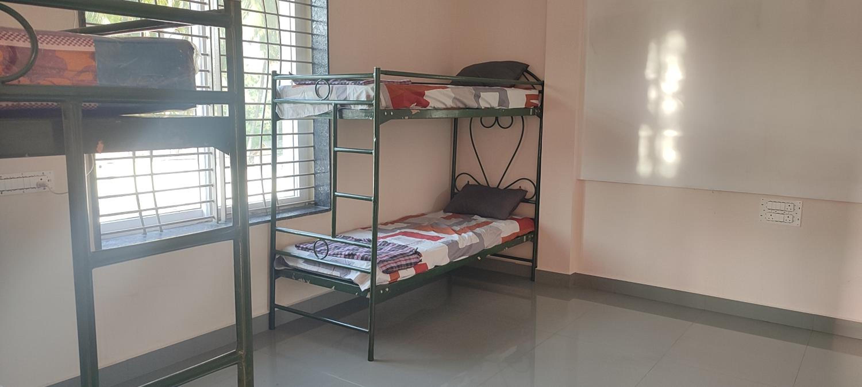 Bed In 4-Bed Mixed Dormitory Room photo 1