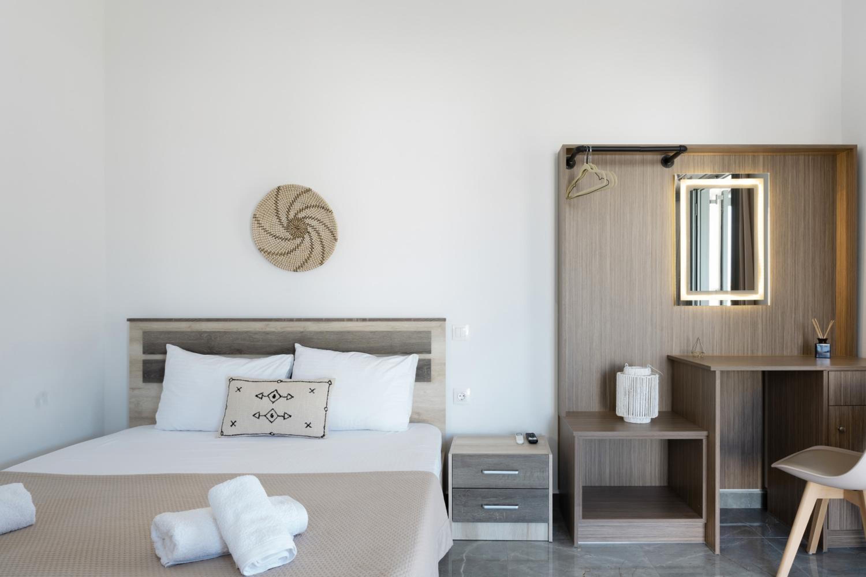 Superior One-Bedroom Apartment With Balcony photo 2