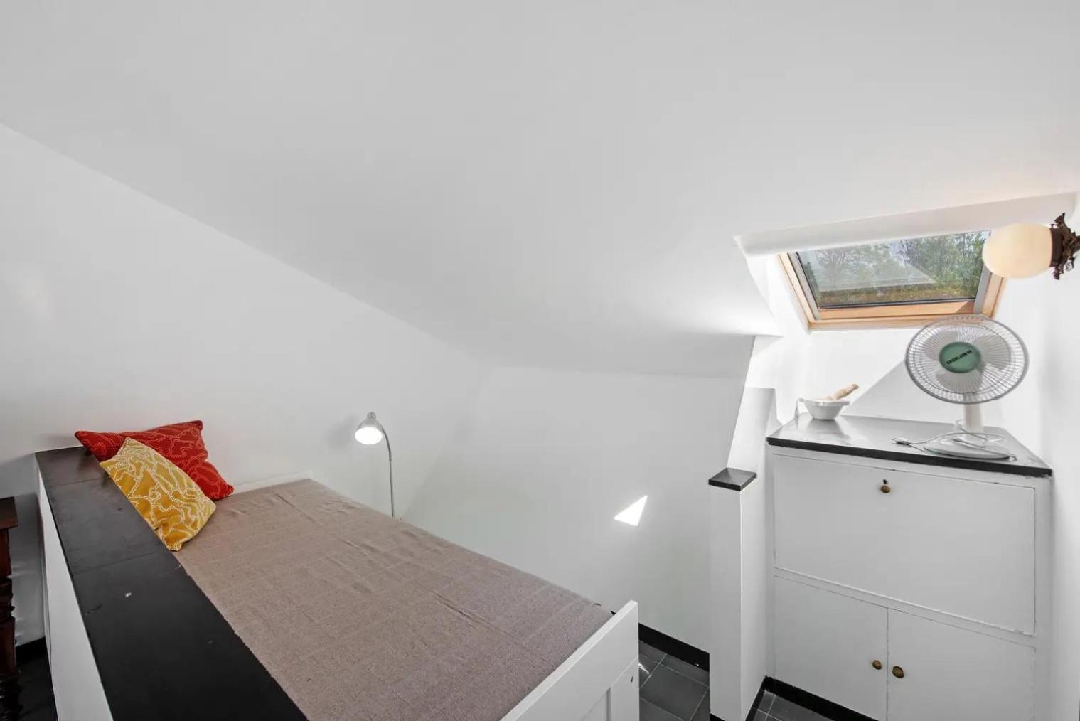 Apartment photo 2