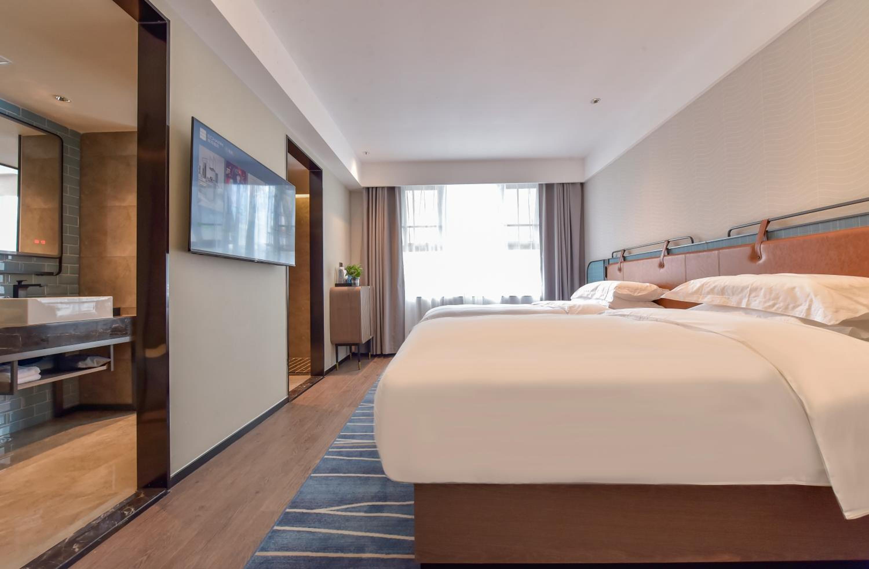 Standard Double Room With Two Double Beds photo 3