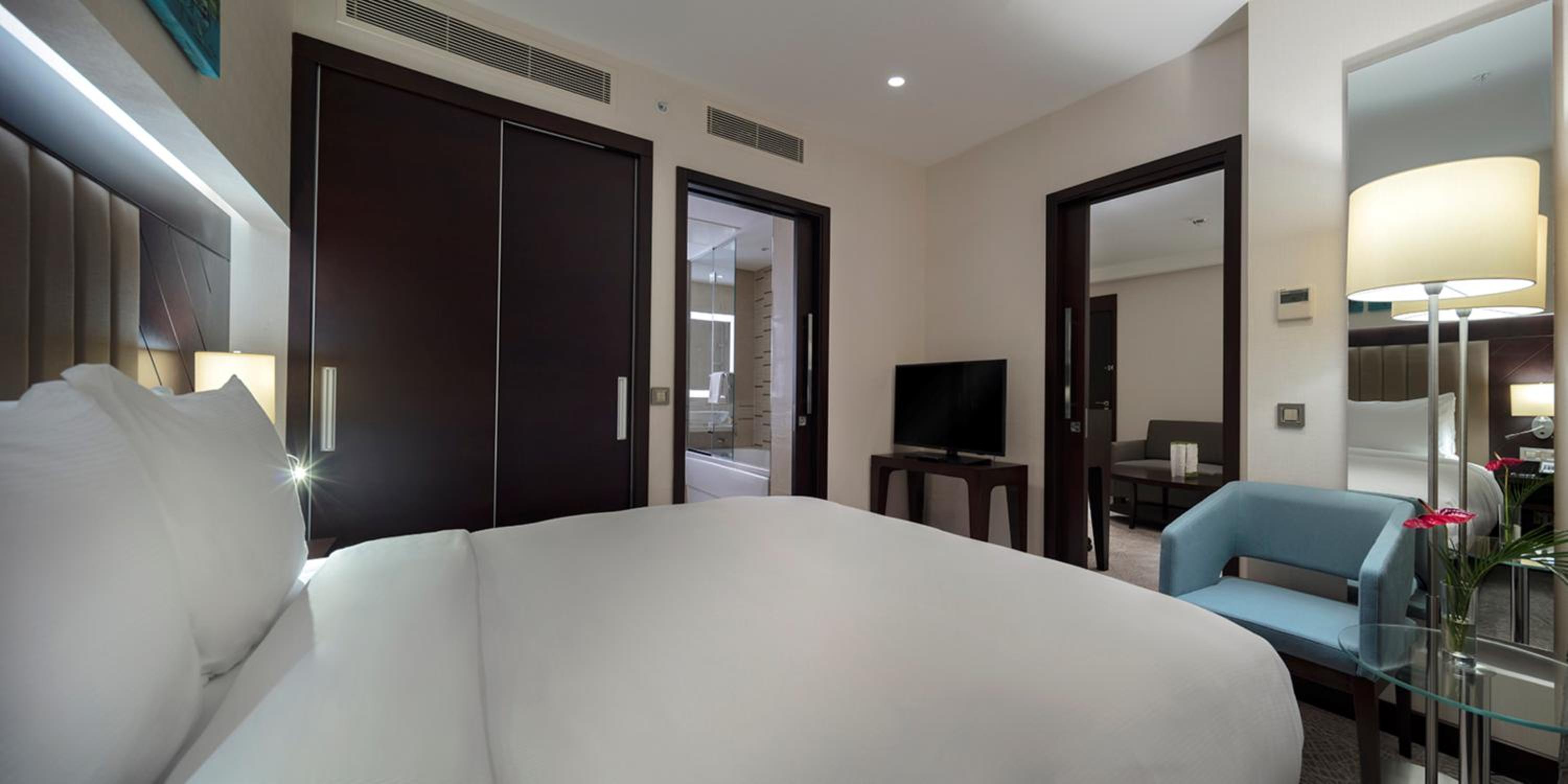 One-Bedroom King Suite
