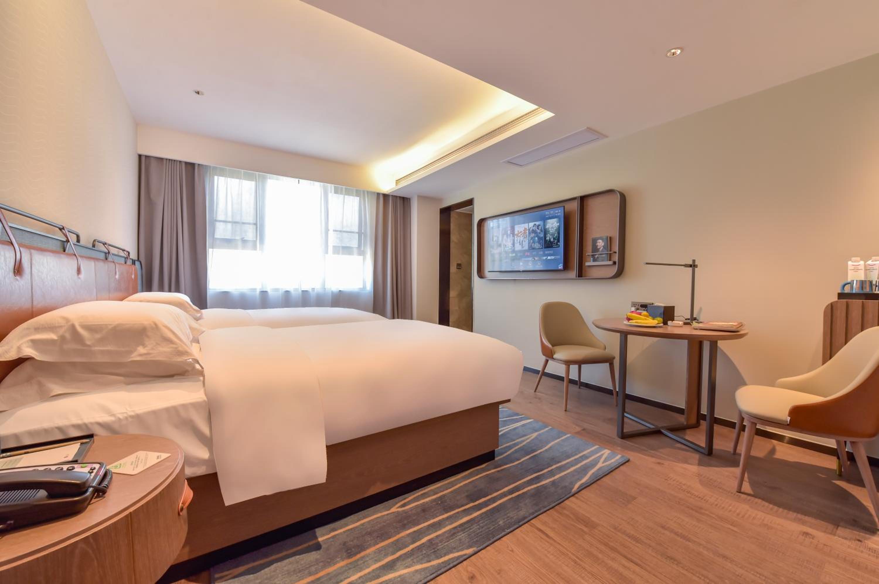 Large Twin Room photo 2
