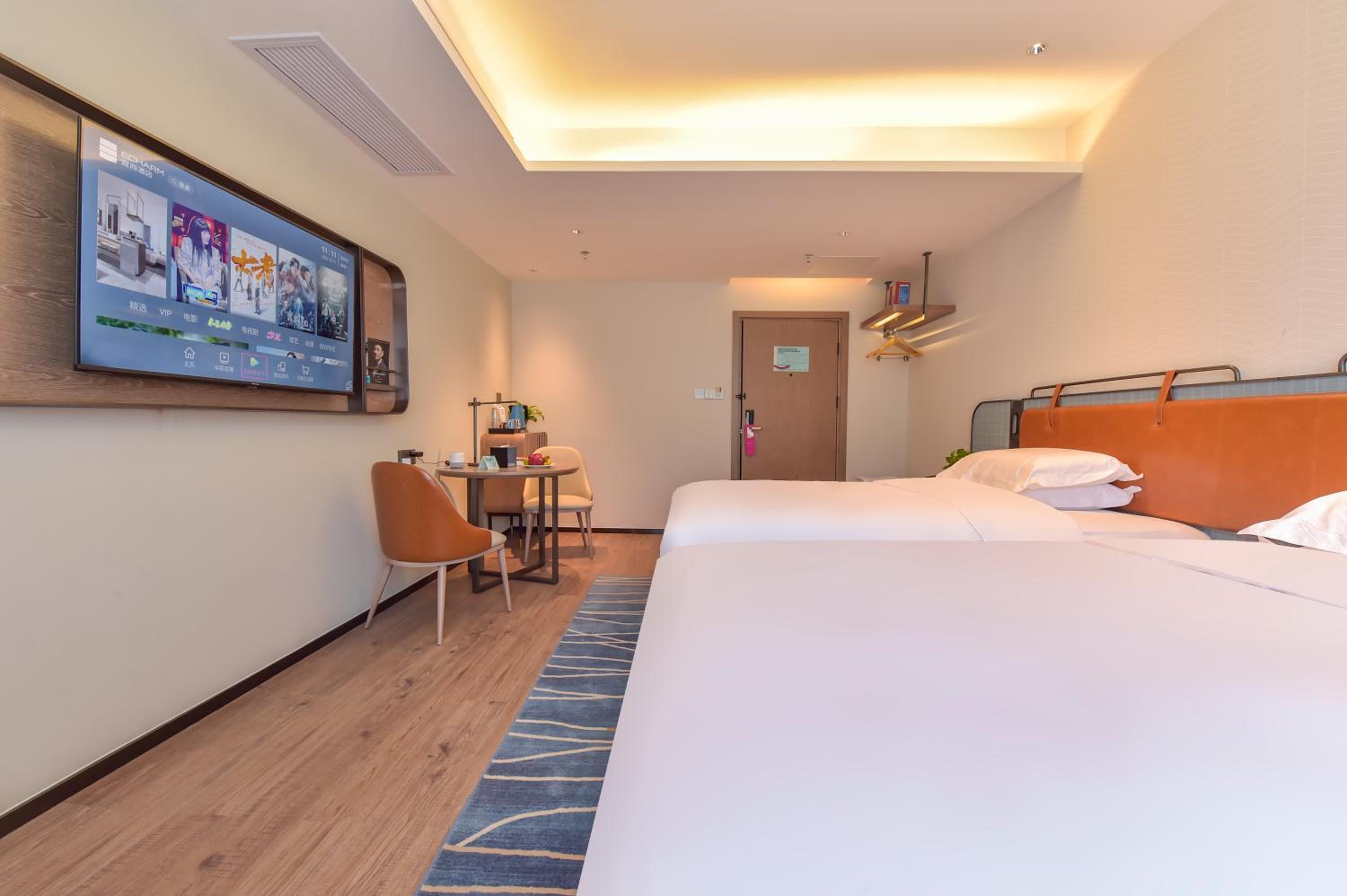 Large Twin Room photo 3