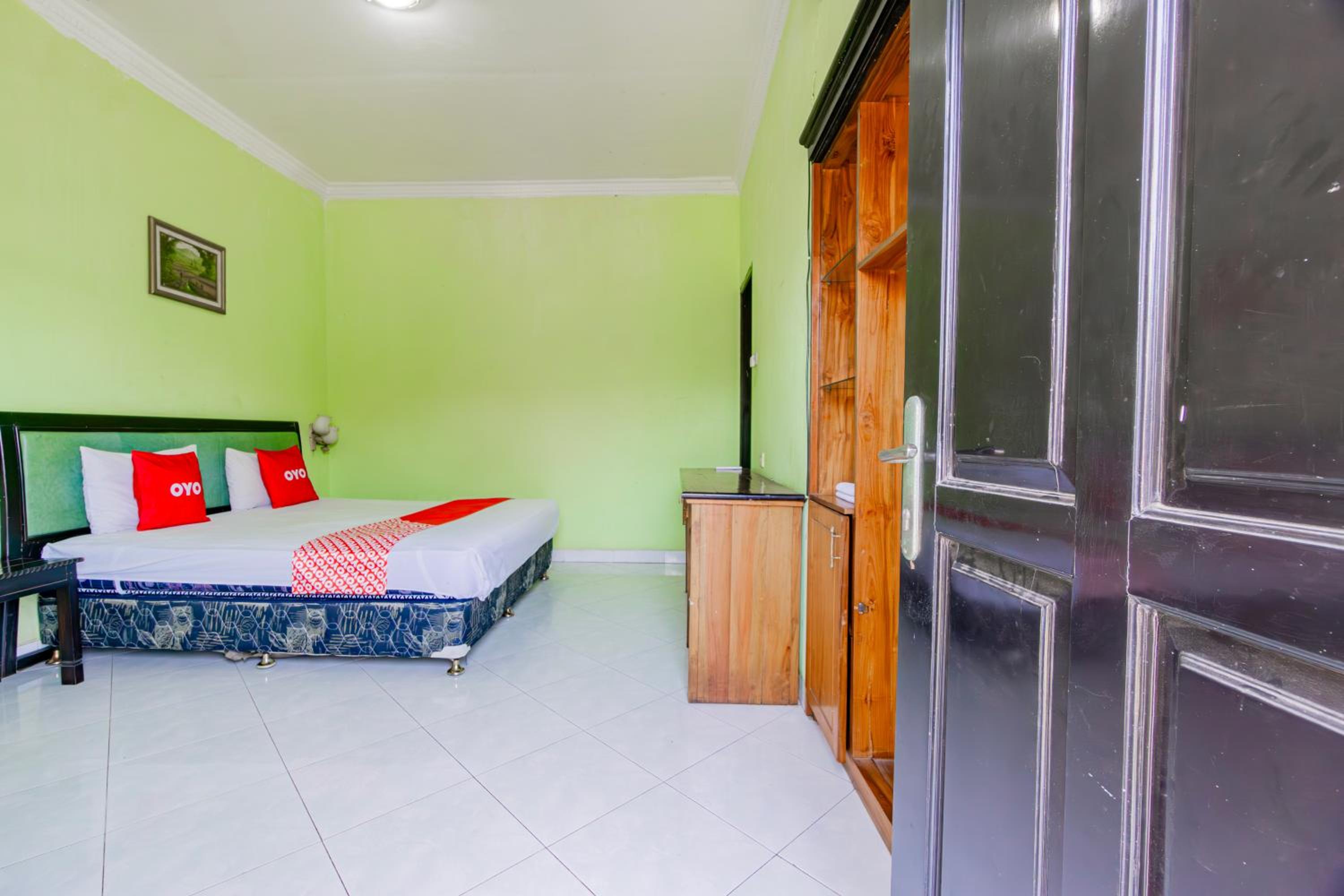 Deluxe Double Room photo 2