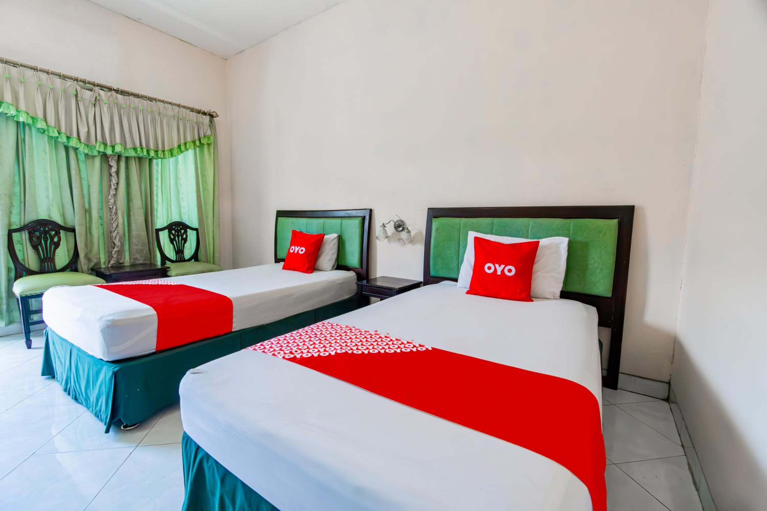 Standard Twin Room photo 2