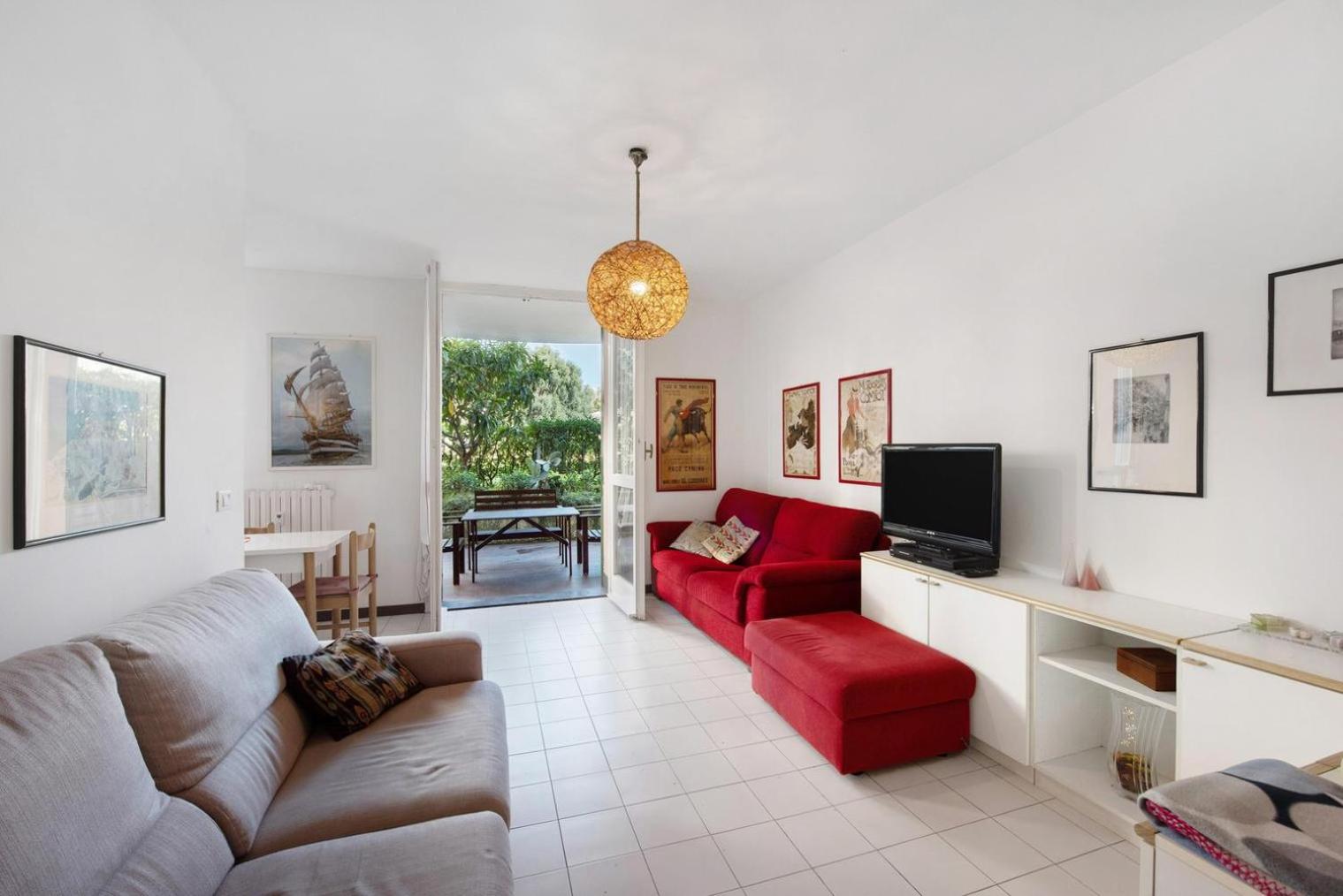 Apartment photo 1