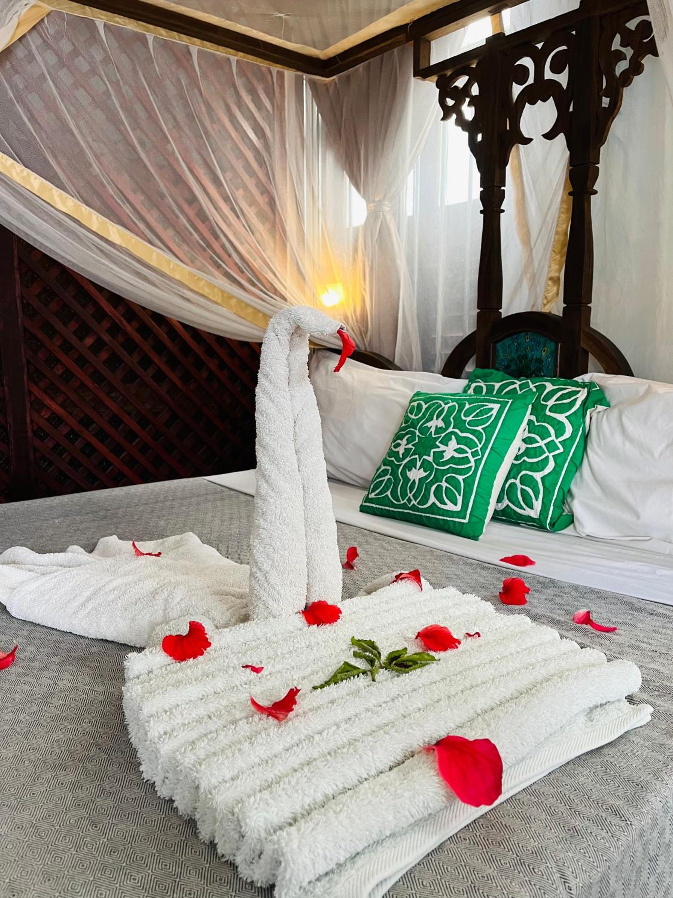 Double Room with Private External Bathroom photo 2