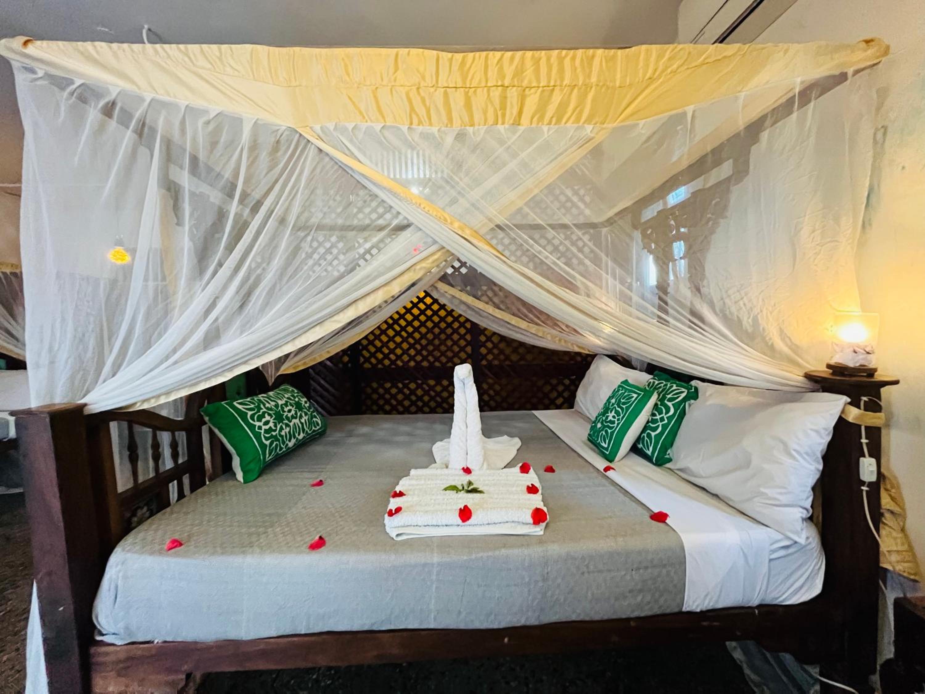 Double Room with Private External Bathroom