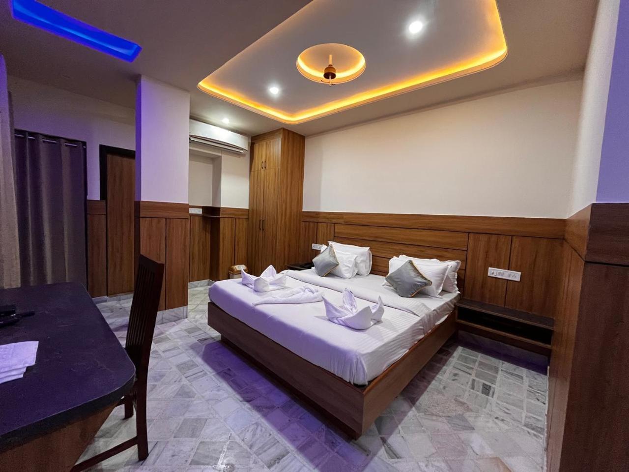 Superior Queen Room