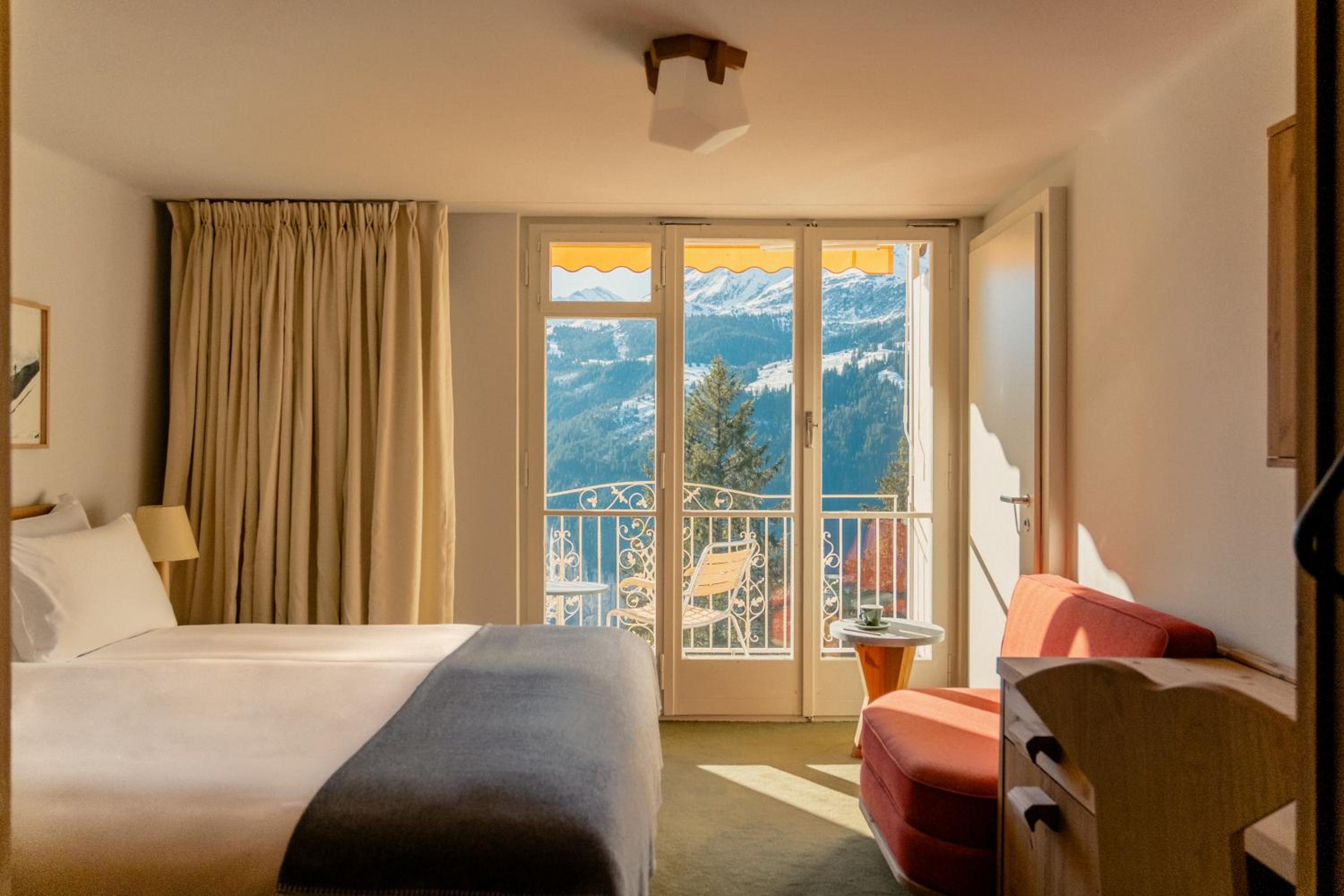 Superior family - Jungfrau view