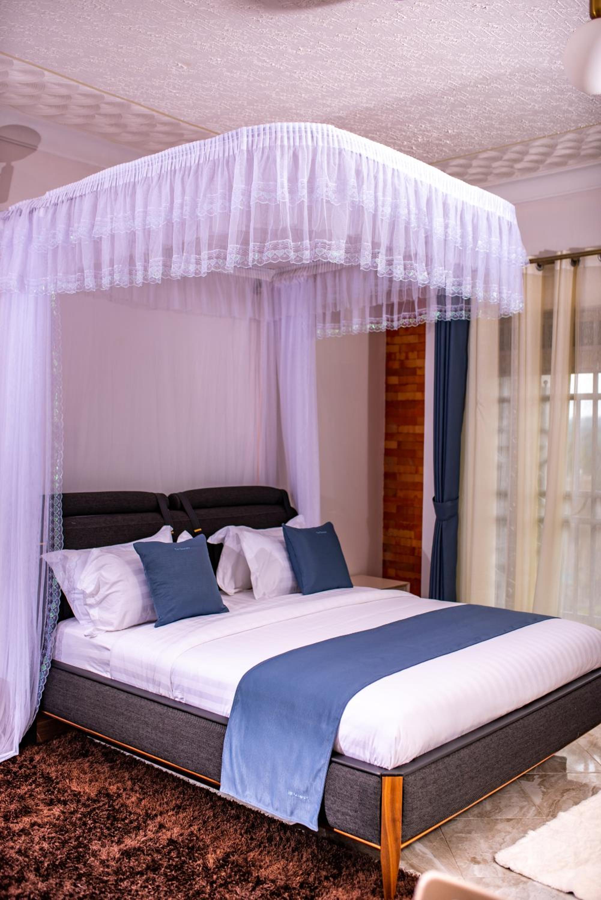 Superior King Room photo 2