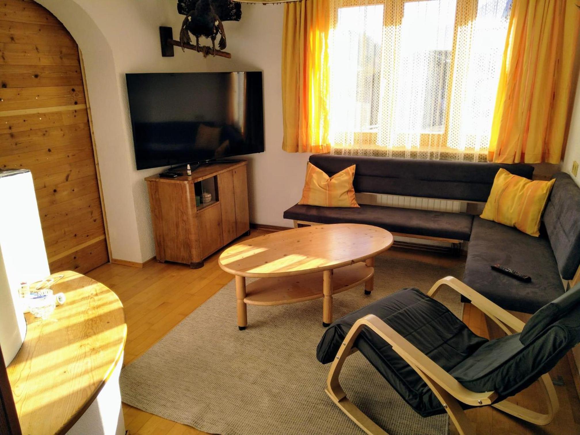 Three-Bedroom Apartment with View photo 1