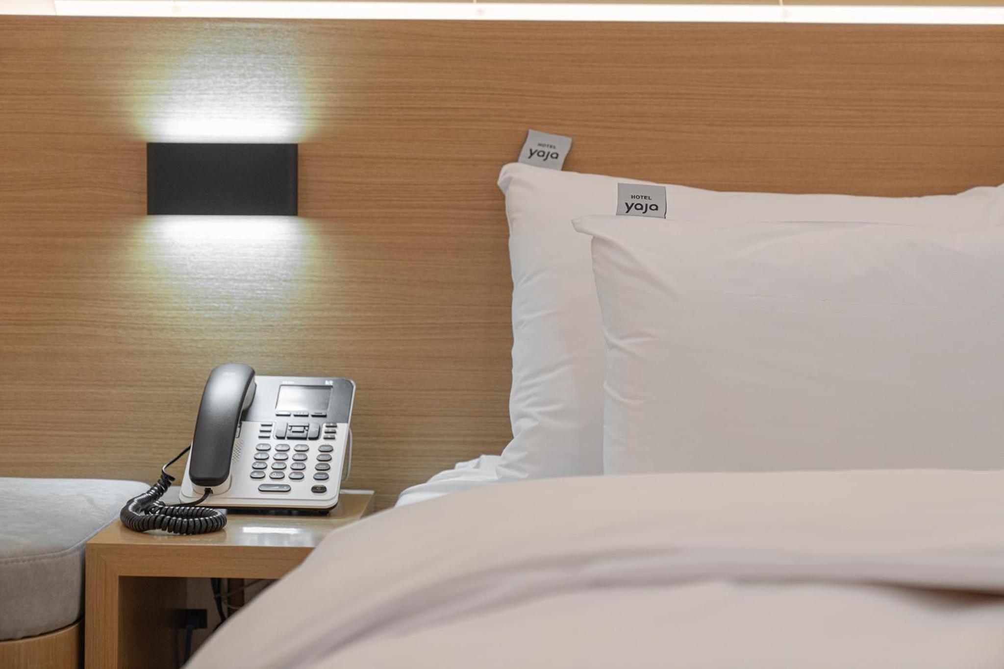 Standard Double Room - Photo 7