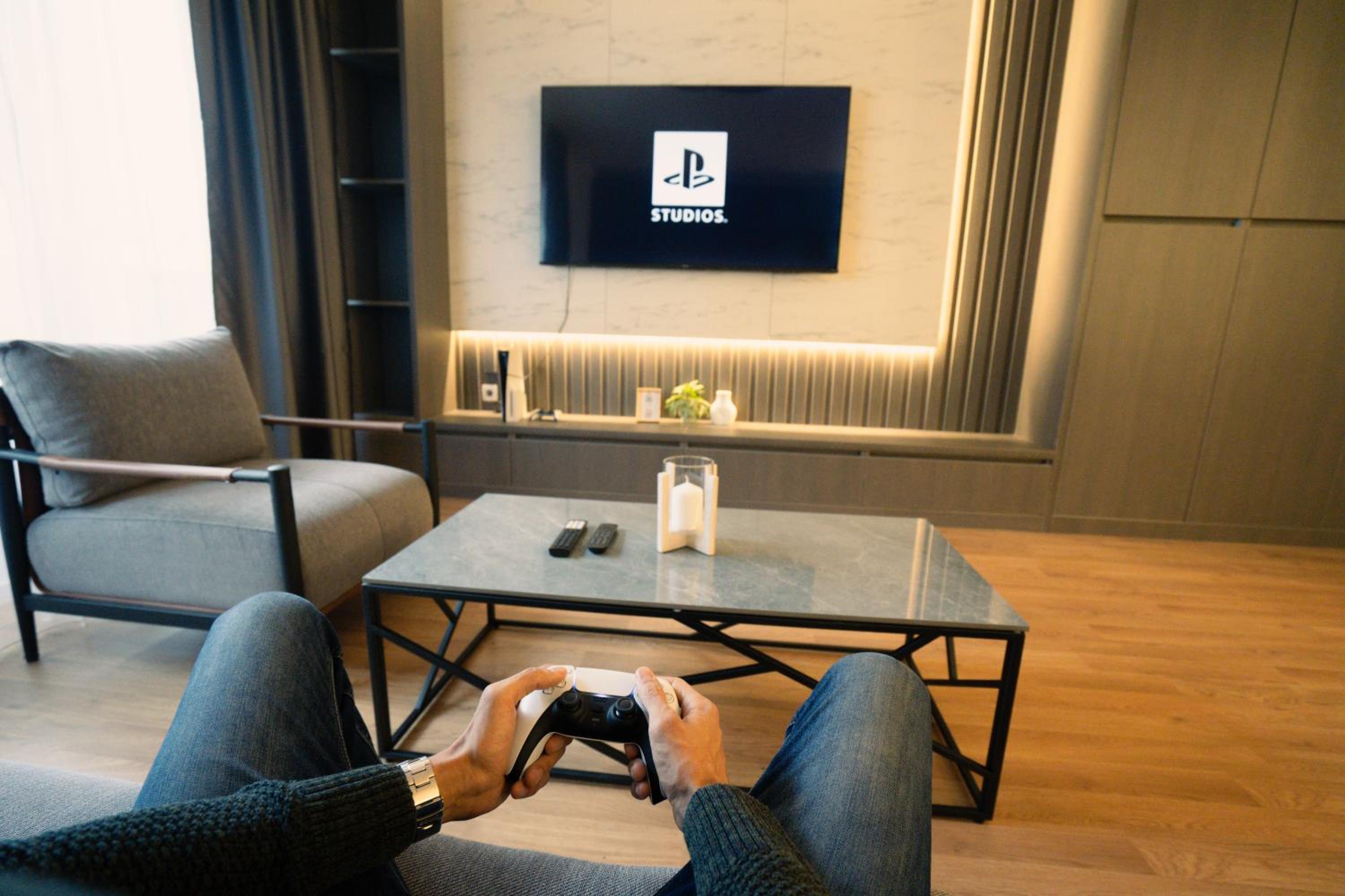 One-Bedroom Deluxe Apartment