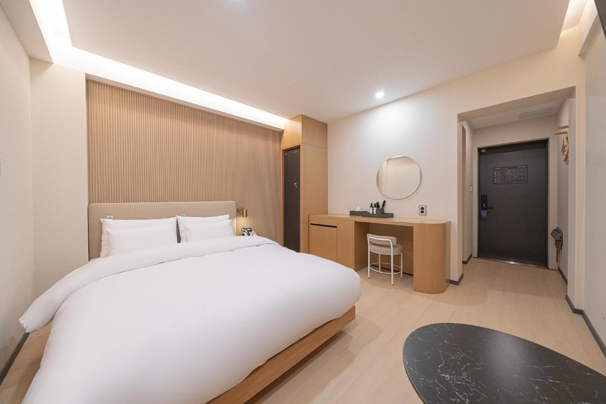 Deluxe Double Room with Bath